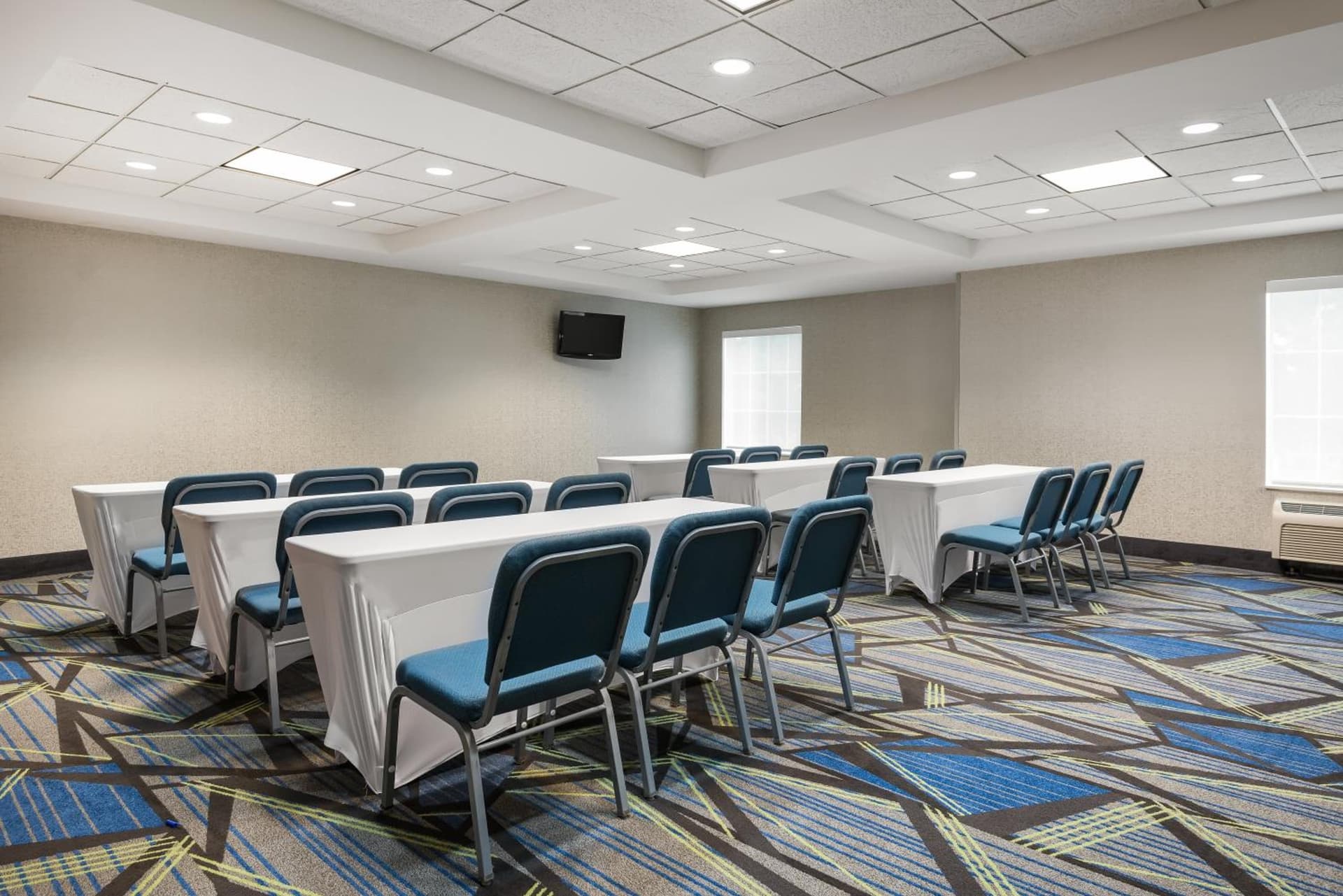 Holiday Inn Express Charlotte West - Gastonia by IHG interior in Gastonia, NC — gallery photo 2