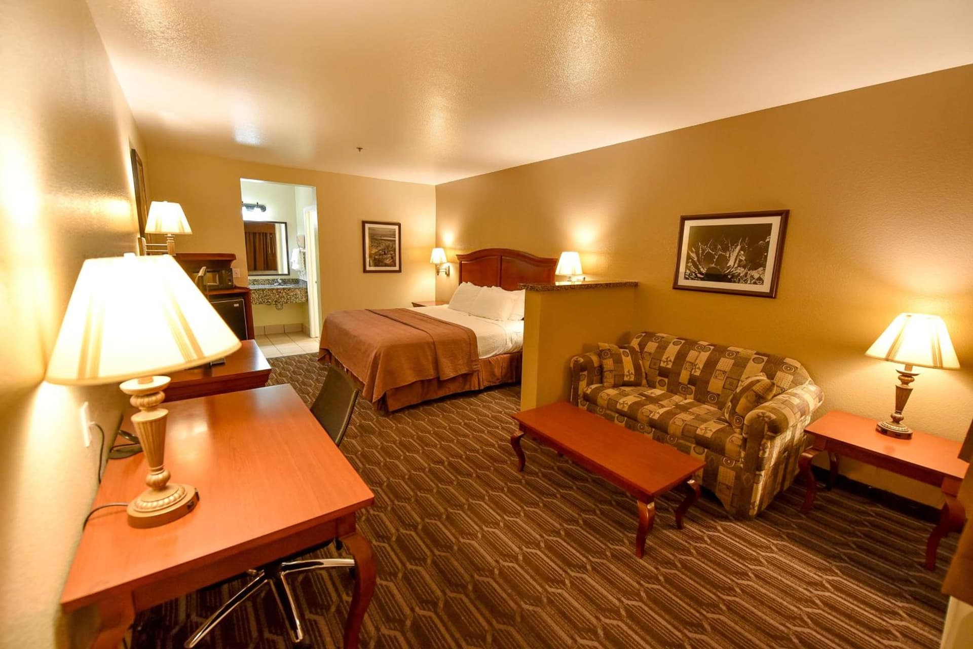 Best Western Inn of Chandler property views in Chandler, AZ — gallery photo 3