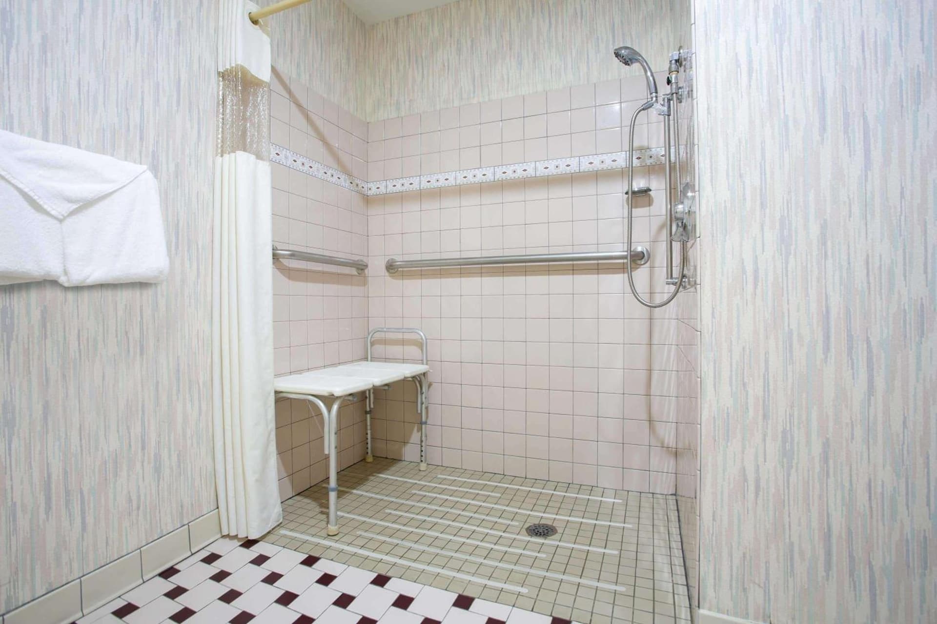 La Quinta Inn by Wyndham Roanoke Salem gallery photo in Salem, VA — image 29
