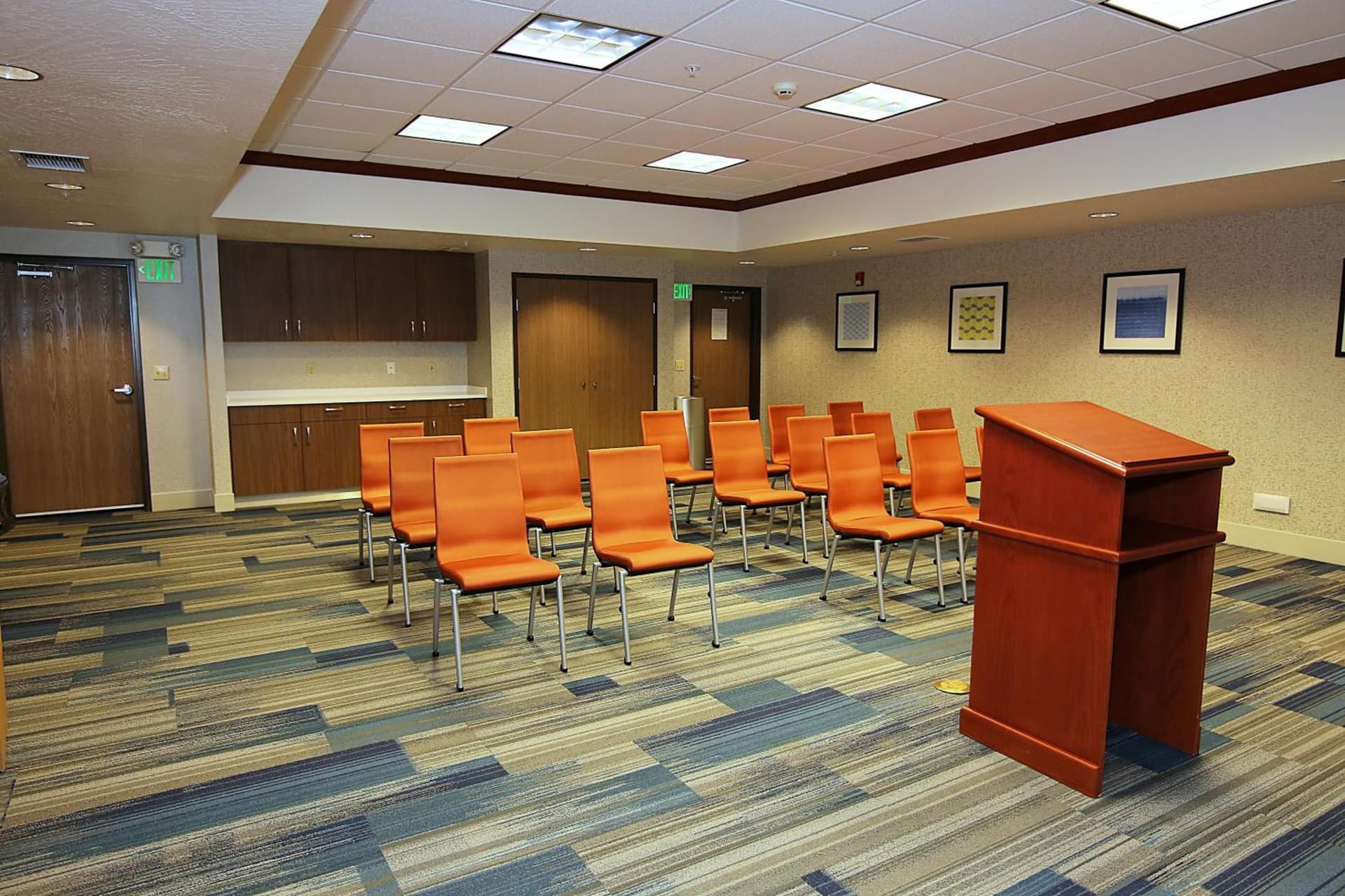 Holiday Inn Express Hotel & Suites Ashland by IHG gallery photo in Ashland, OR — image 12