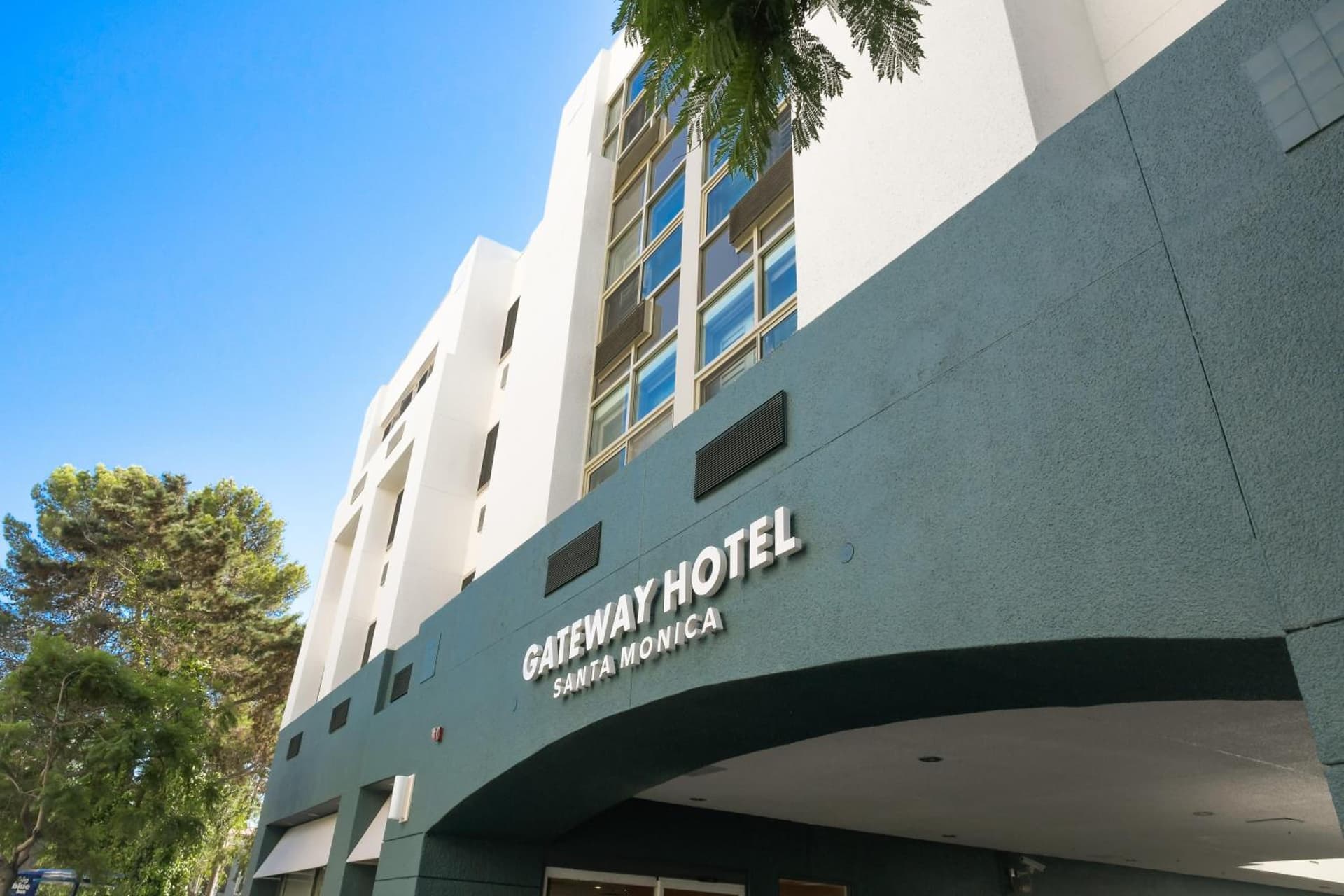 Gateway Hotel Santa Monica featured exterior or lobby in Los Angeles, CA — similar hotel