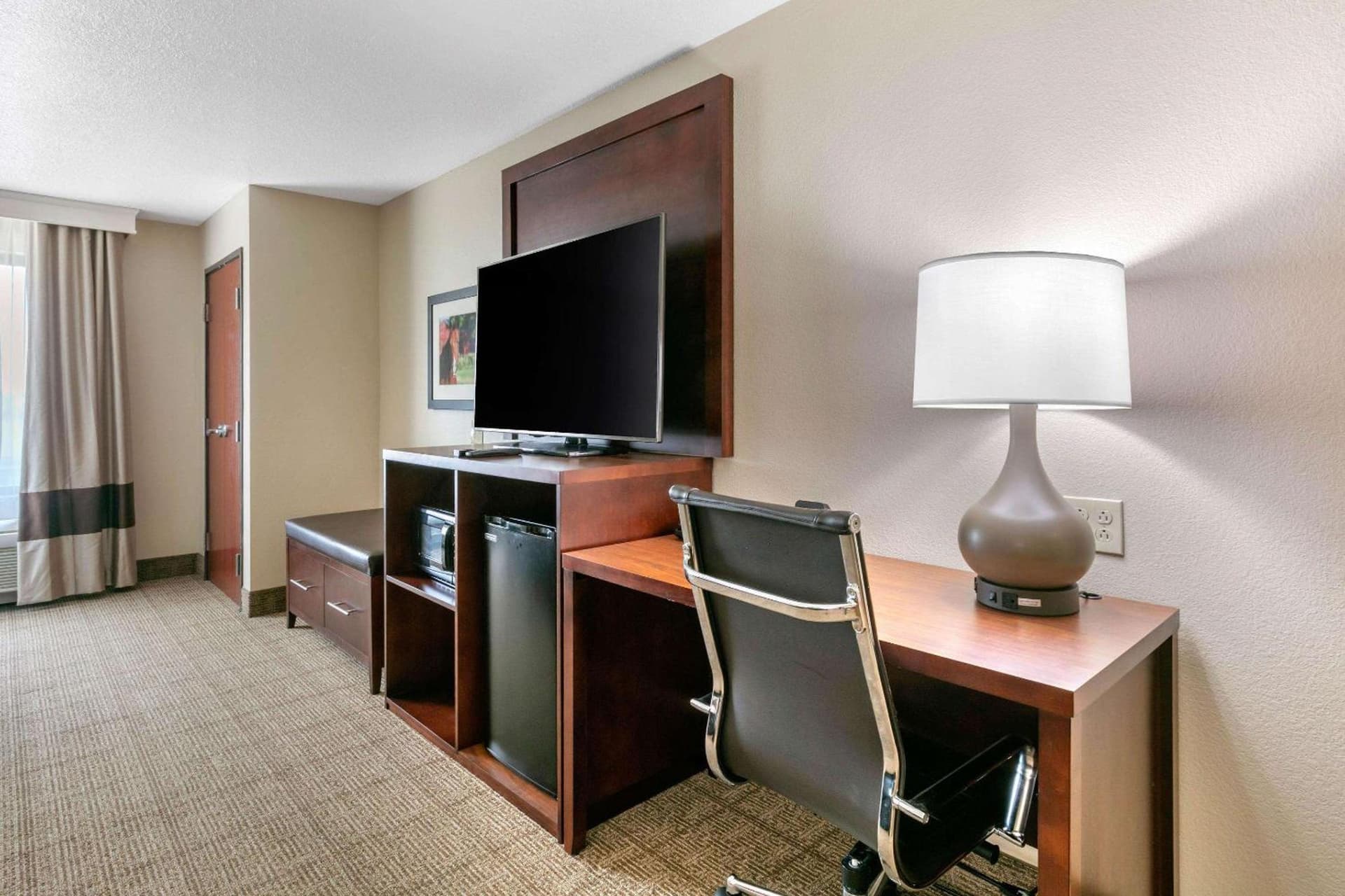 Comfort Suites Hopkinsville near Fort Campbell gallery photo in Hopkinsville, KY — image 22