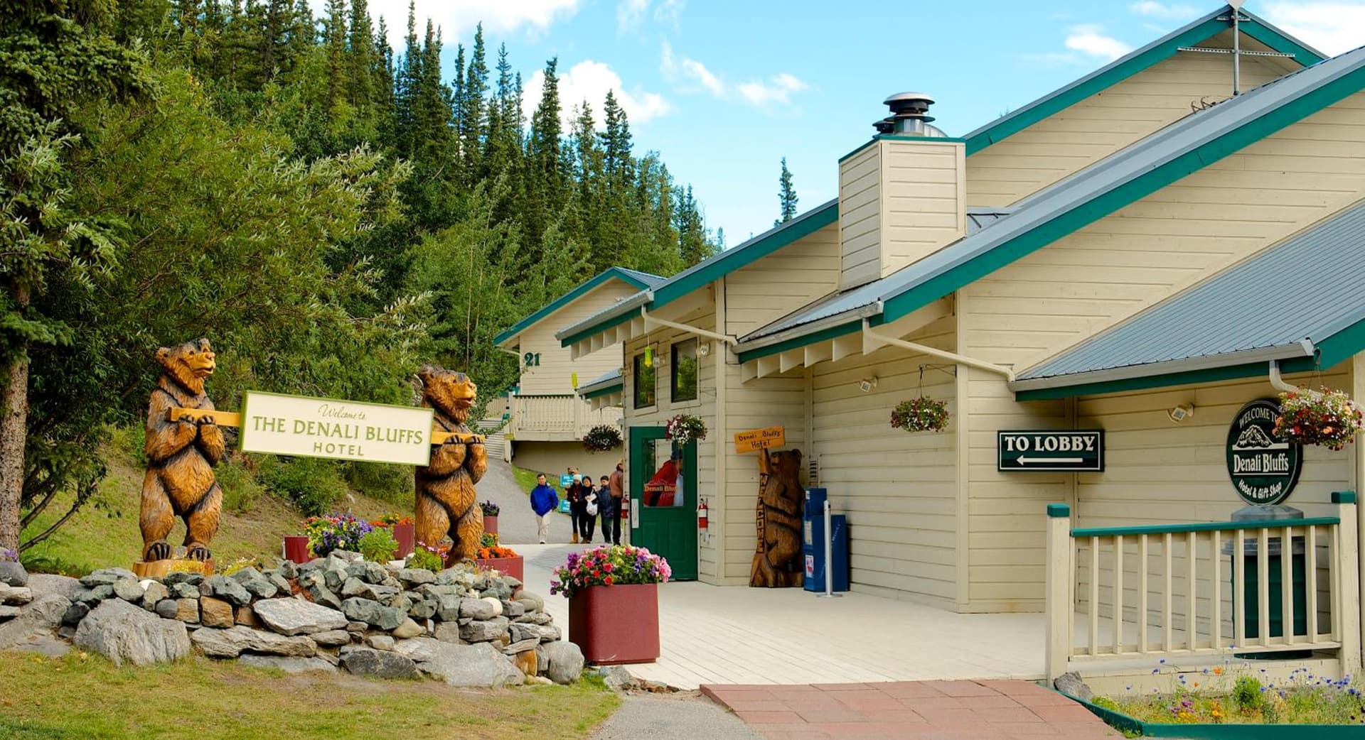 Denali Bluffs Hotel featured exterior or lobby in McKinley Park, AK — similar hotel