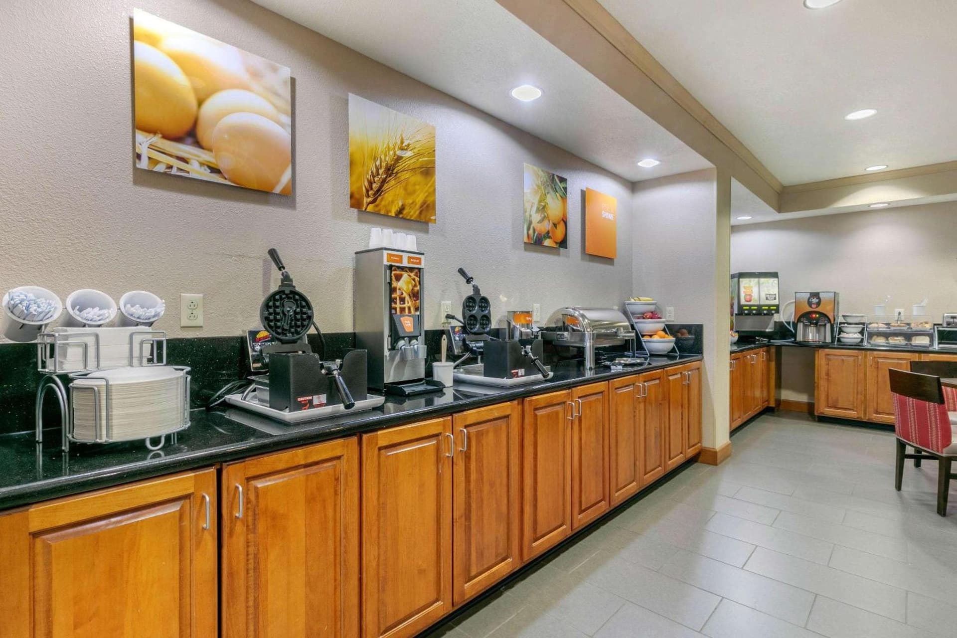 Comfort Suites Hopkinsville near Fort Campbell gallery photo in Hopkinsville, KY — image 18