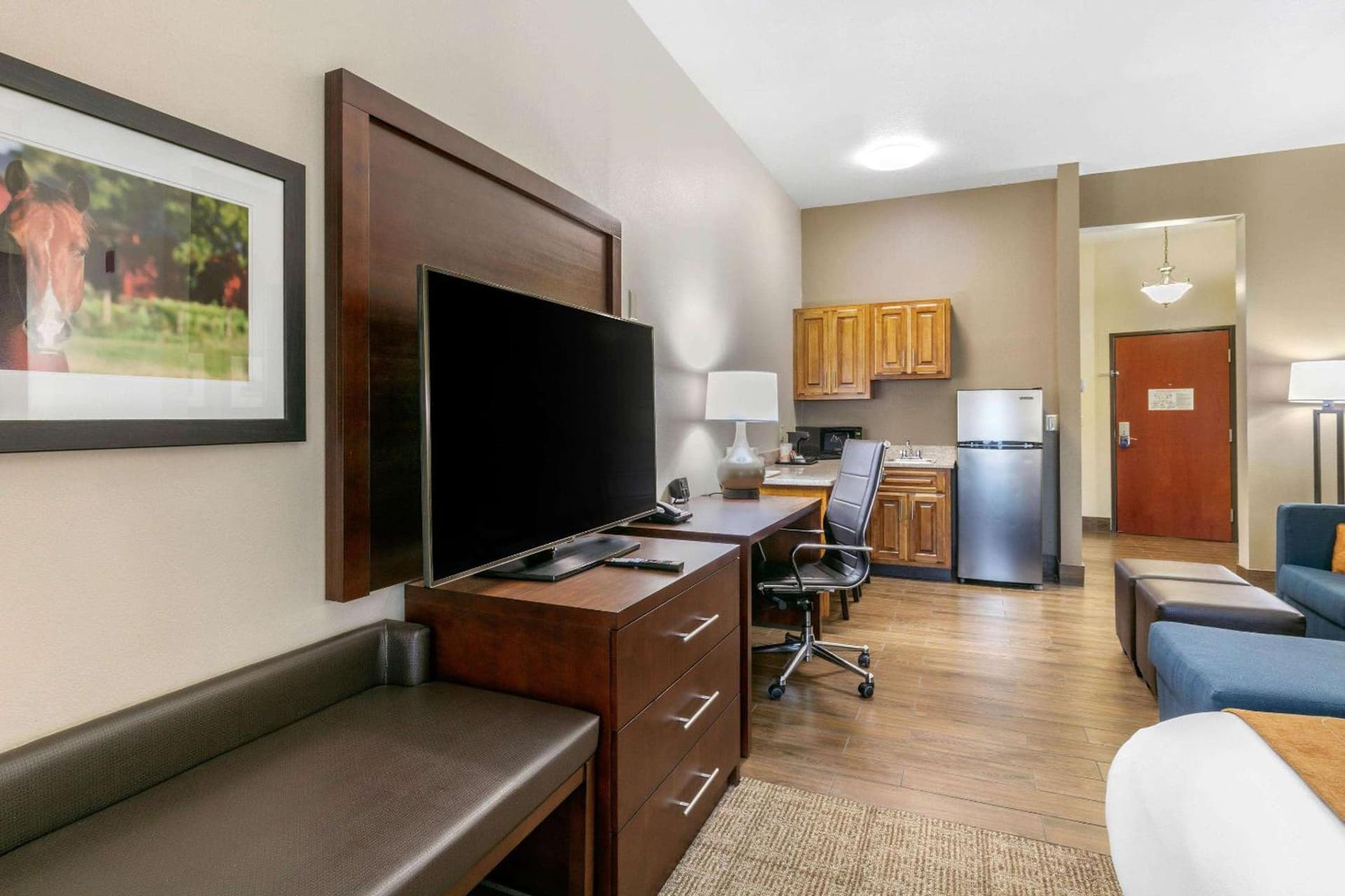 Comfort Suites Hopkinsville near Fort Campbell gallery photo in Hopkinsville, KY — image 5