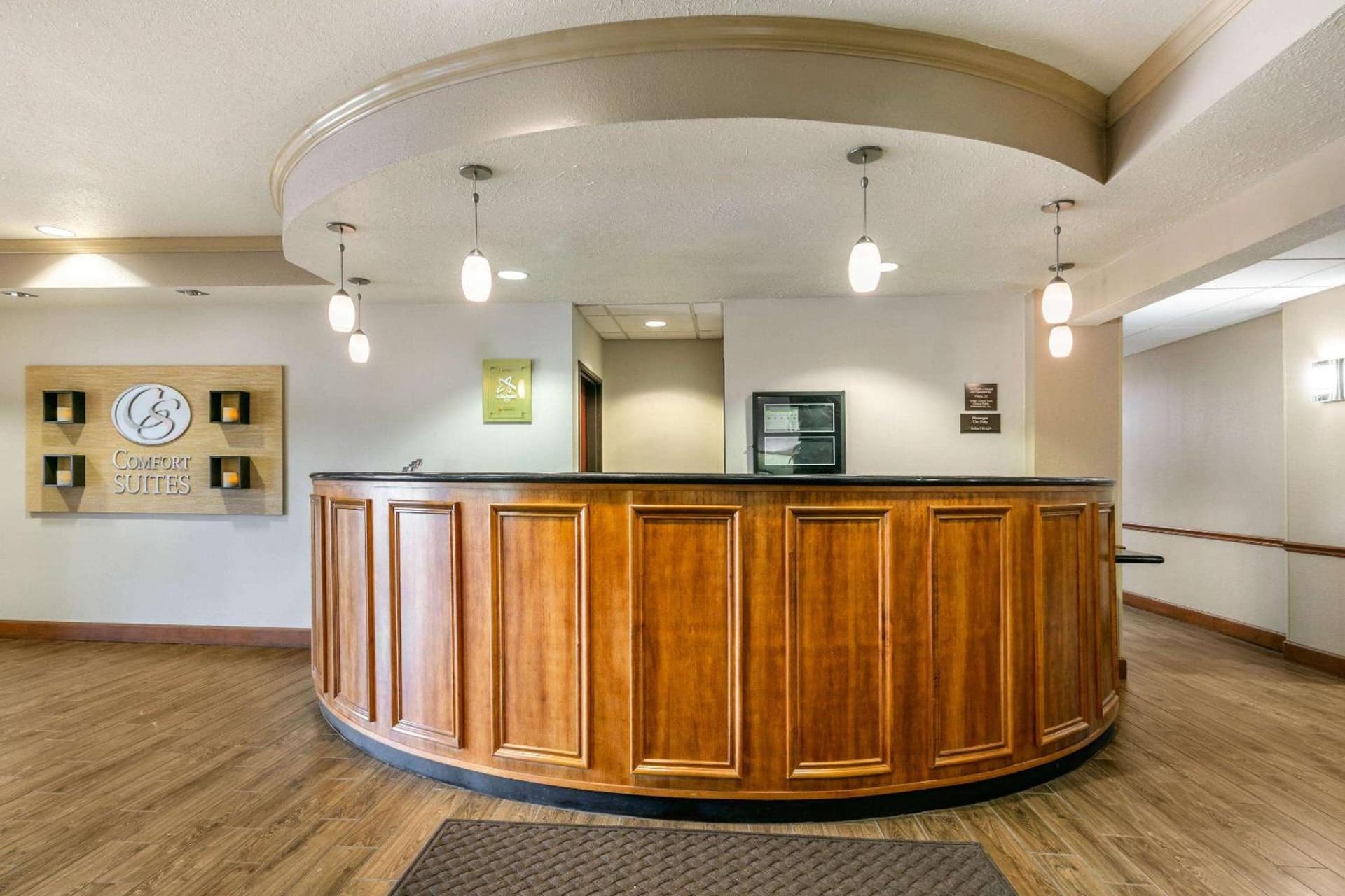 Comfort Suites Hopkinsville near Fort Campbell property views in Hopkinsville, KY — gallery photo 3