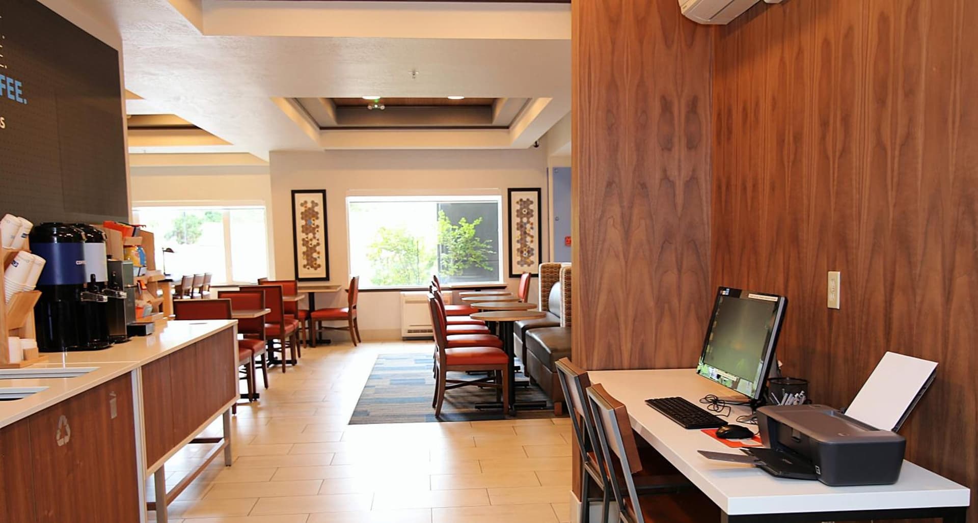 Holiday Inn Express Hotel & Suites Ashland by IHG gallery photo in Ashland, OR — image 25