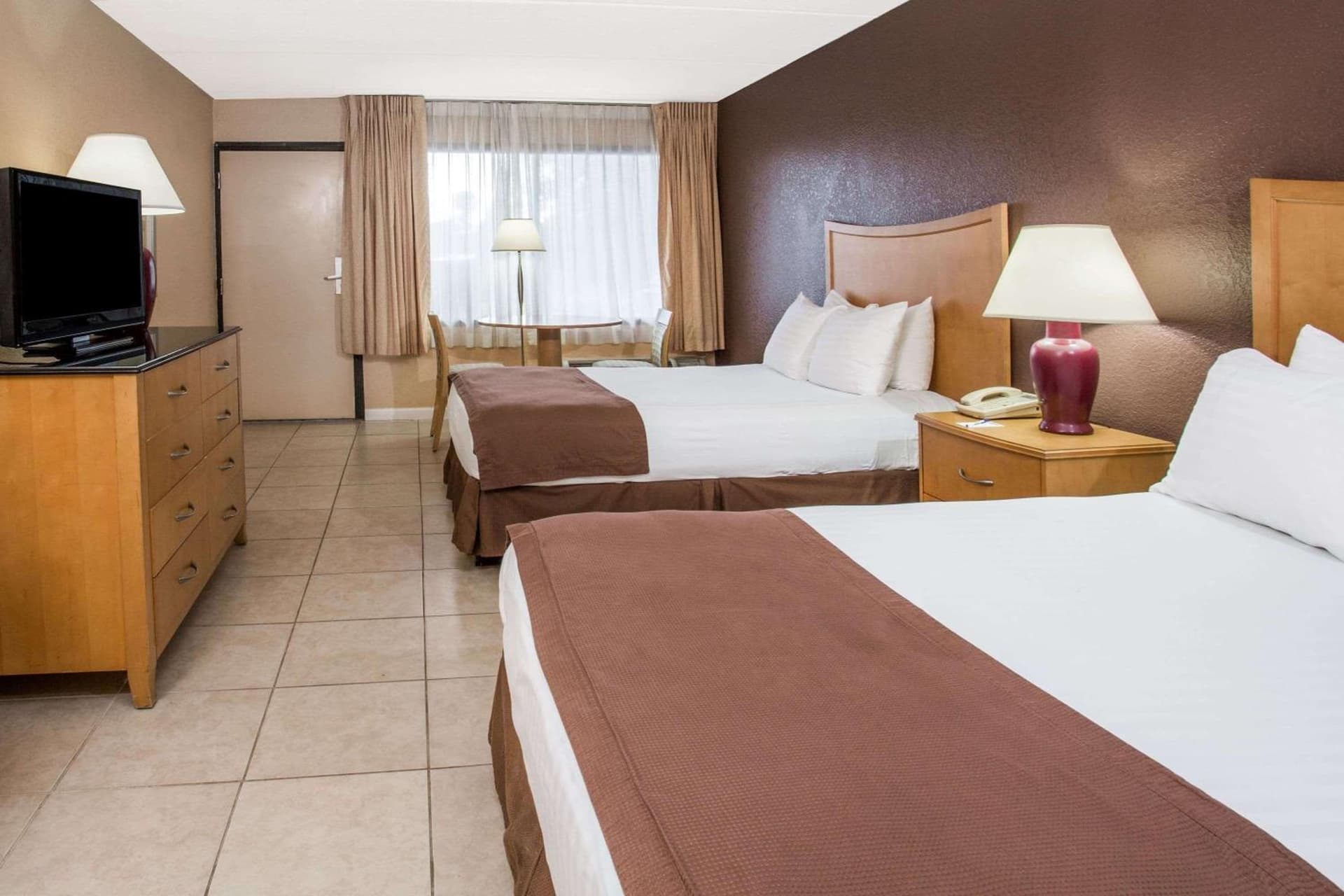 Travelodge by Wyndham Deltona gallery photo in Deltona, FL — image 34