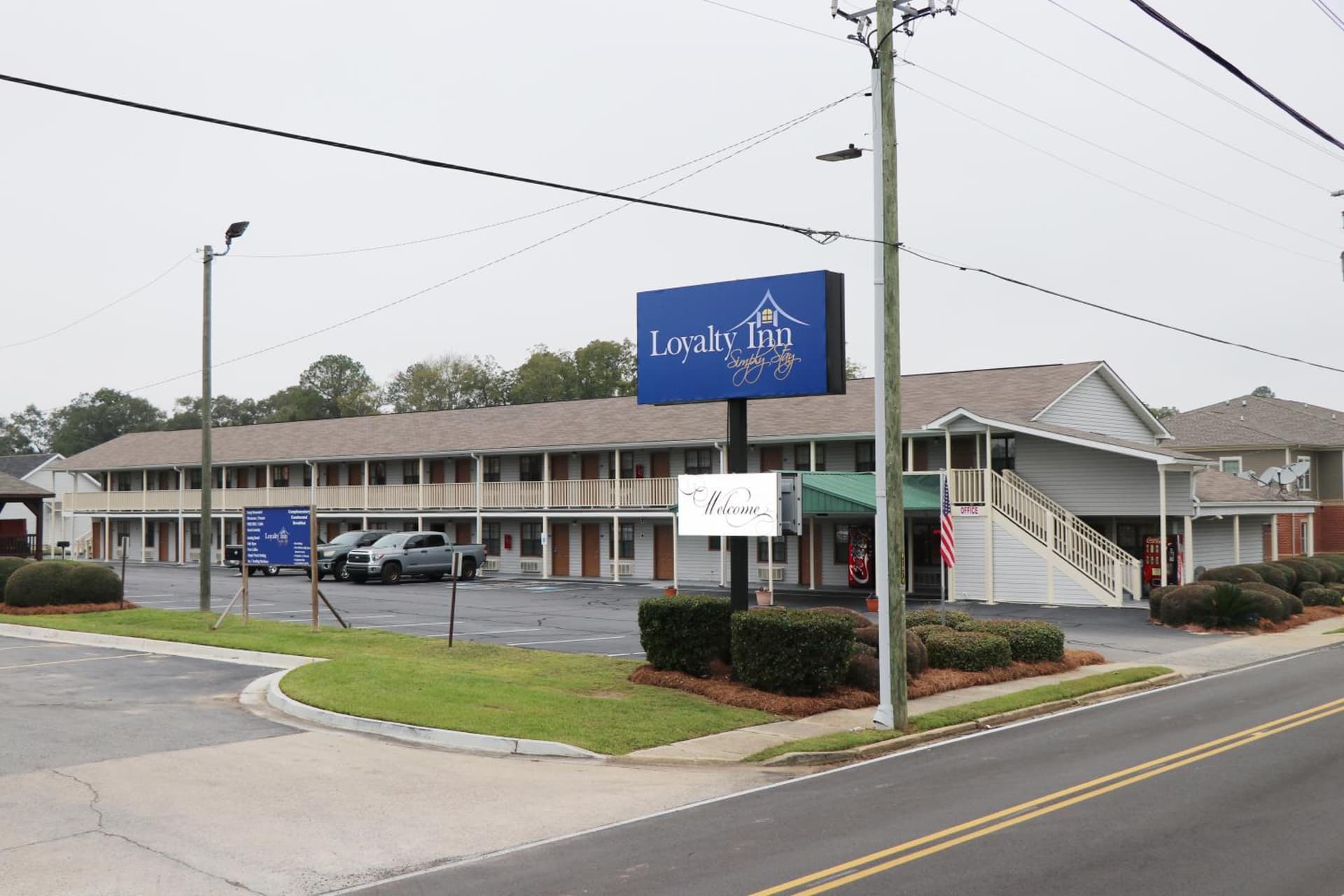 Loyalty Inn Hawkinsville featured exterior or lobby in Hawkinsville, GA — similar hotel