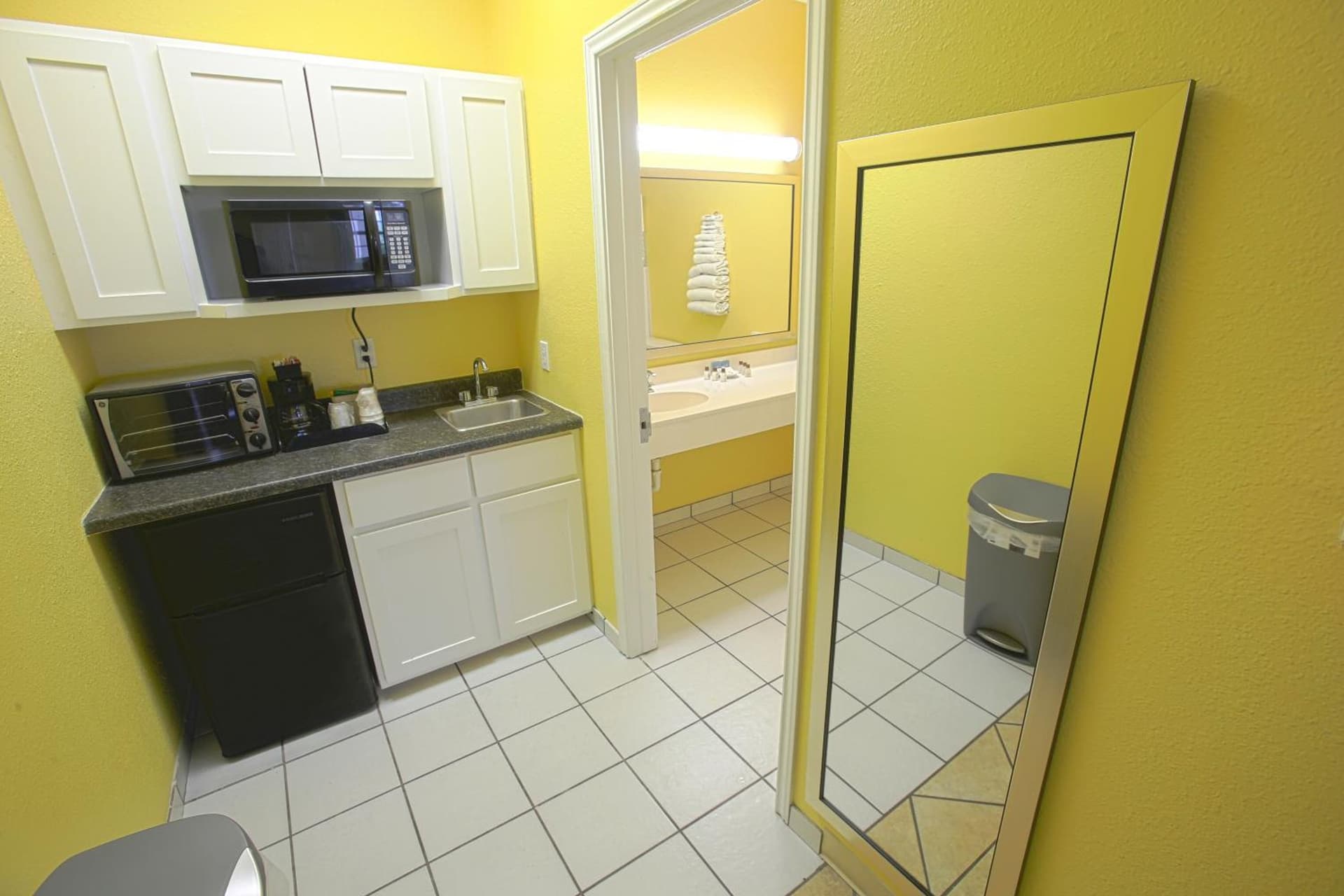 Plantation Suites and Conference Center gallery photo in Port Aransas, TX — image 26