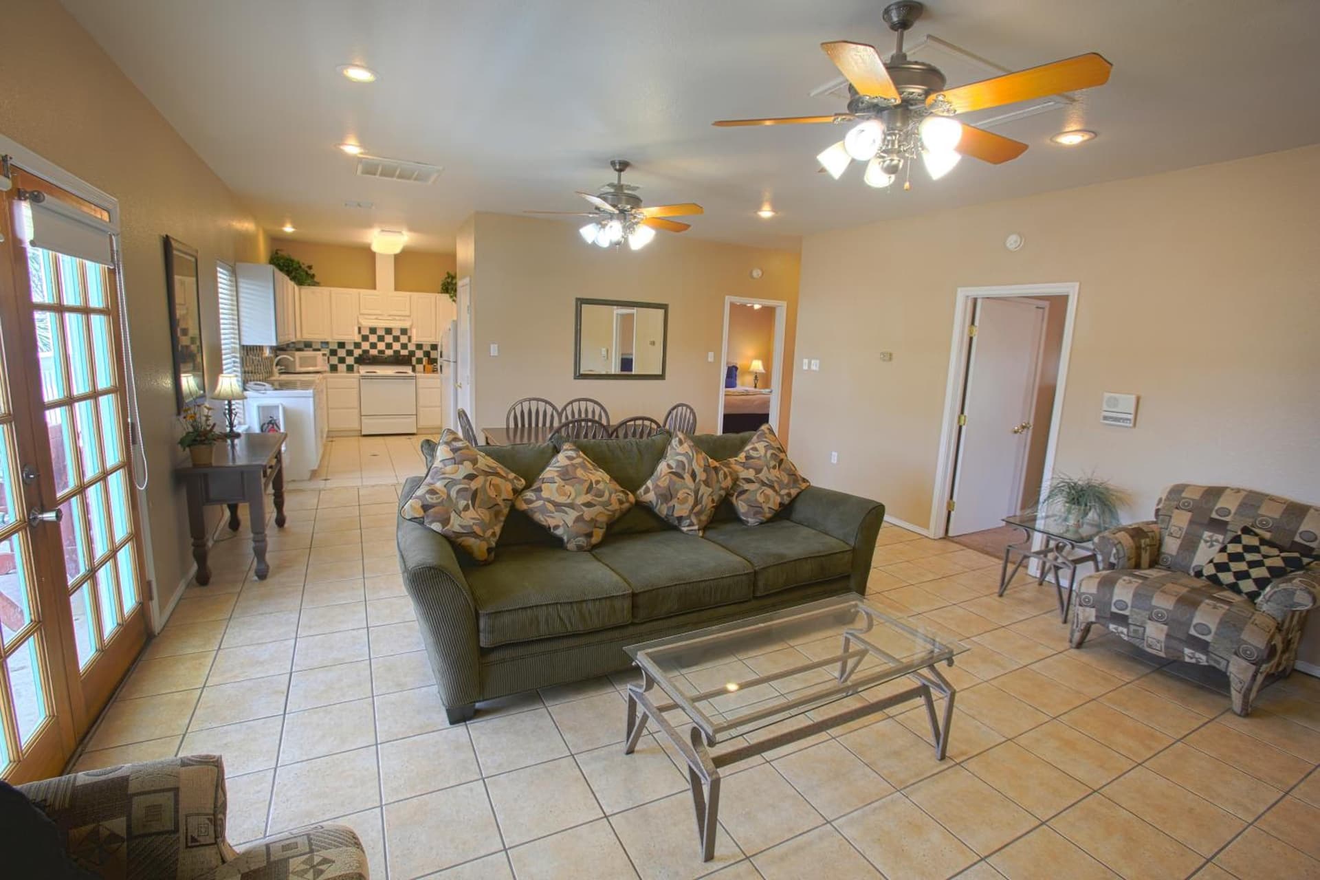 Plantation Suites and Conference Center gallery photo in Port Aransas, TX — image 4