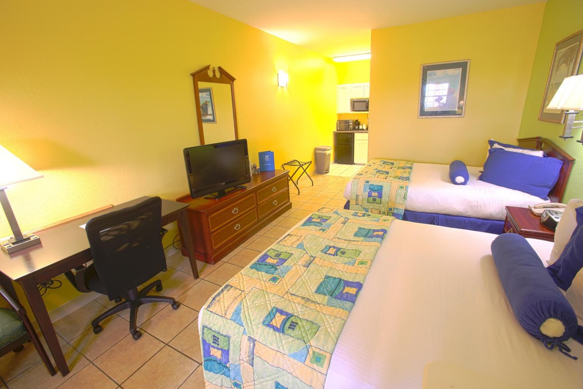 Plantation Suites and Conference Center property views in Port Aransas, TX — gallery photo 3