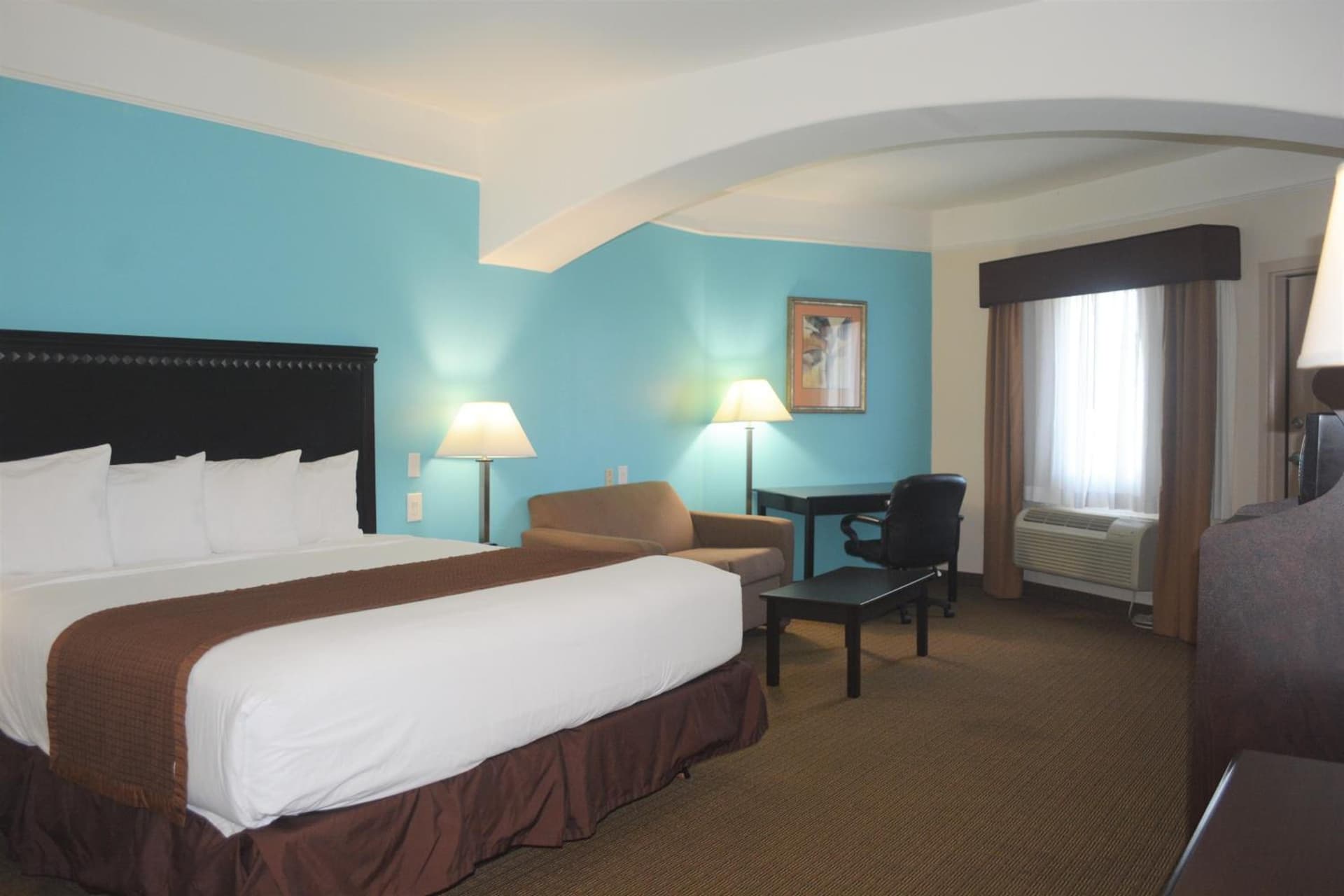 Baymont by Wyndham Galveston gallery photo in Galveston, TX — image 33