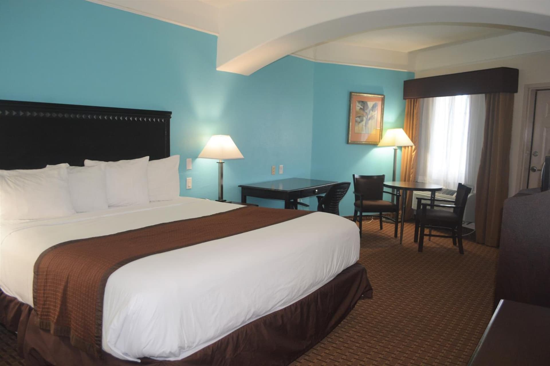 Baymont by Wyndham Galveston gallery photo in Galveston, TX — image 4