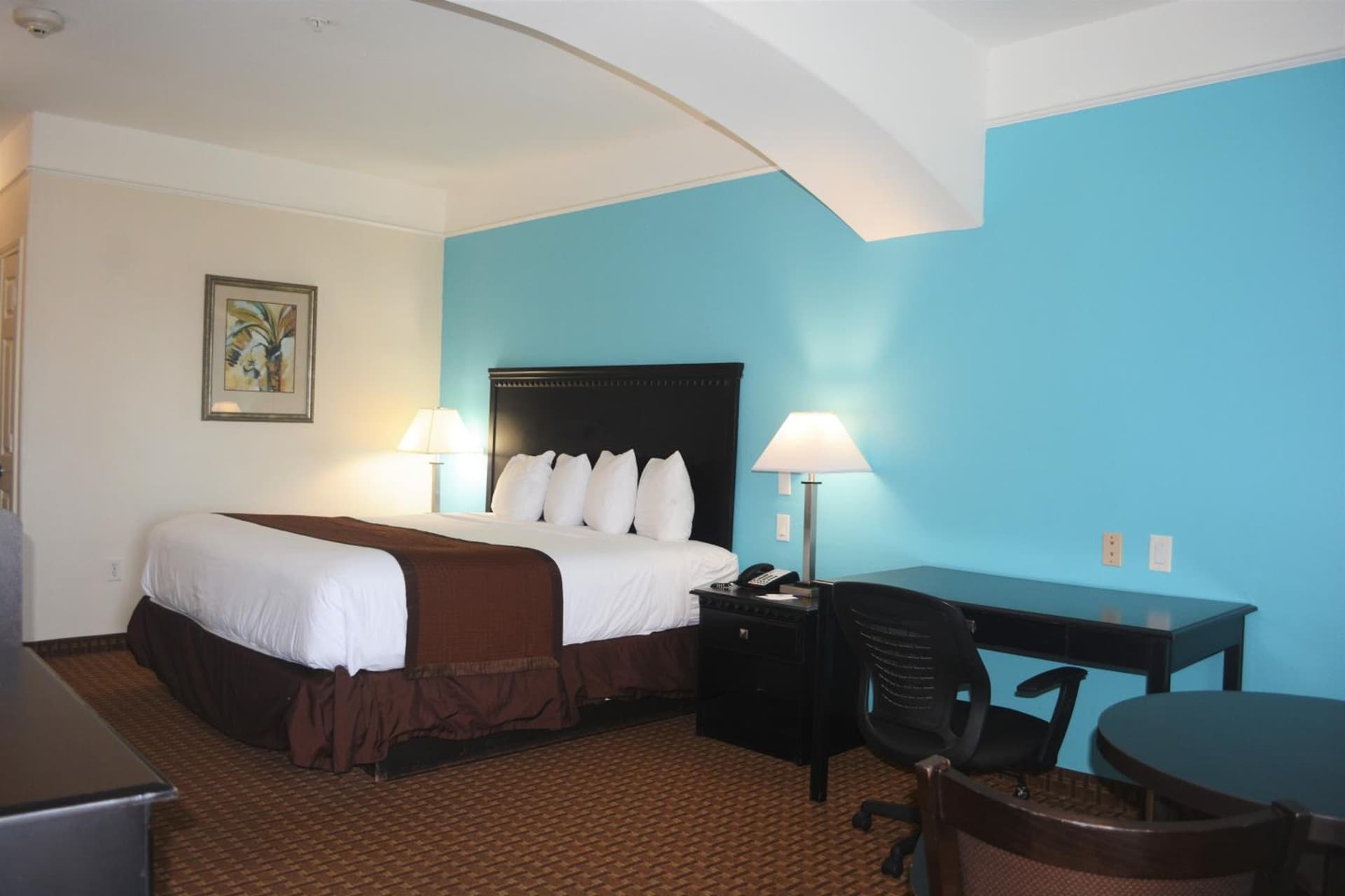 Baymont by Wyndham Galveston gallery photo in Galveston, TX — image 12