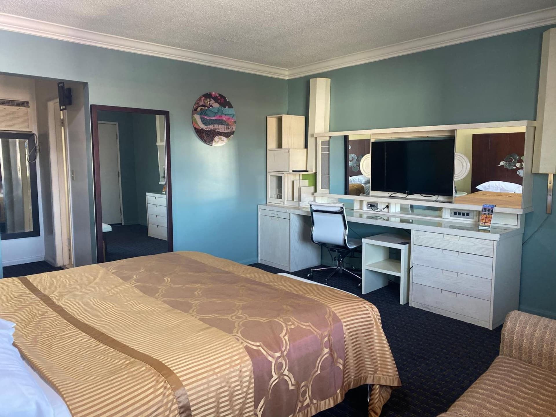 Villa Park Motel gallery photo in Orange, CA — image 17