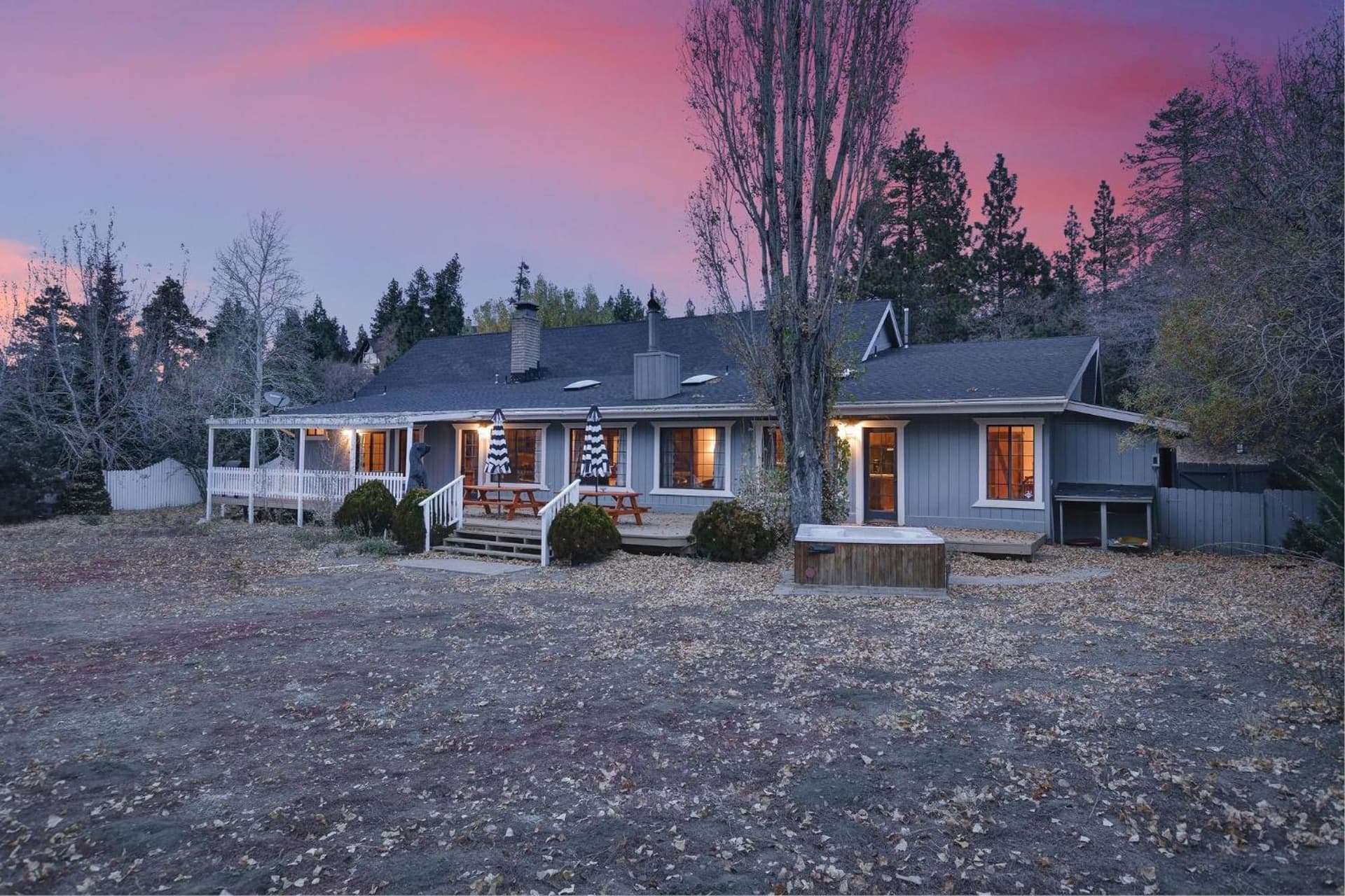 Dreamwood Lodge featured exterior or lobby in Big Bear Lake, CA — similar hotel