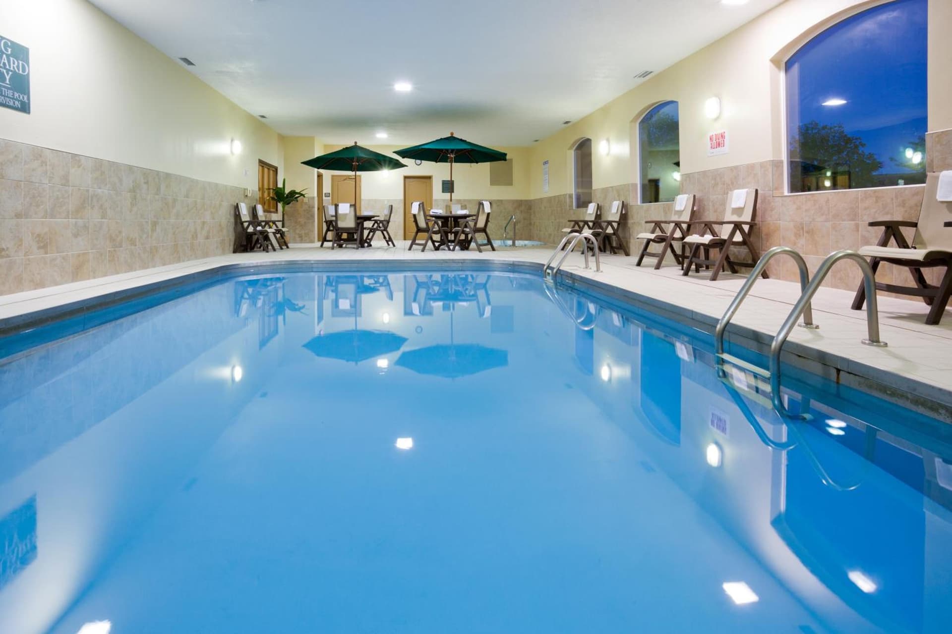 Country Inn & Suites by Radisson, Sioux Falls gallery photo in Sioux Falls, SD — image 32