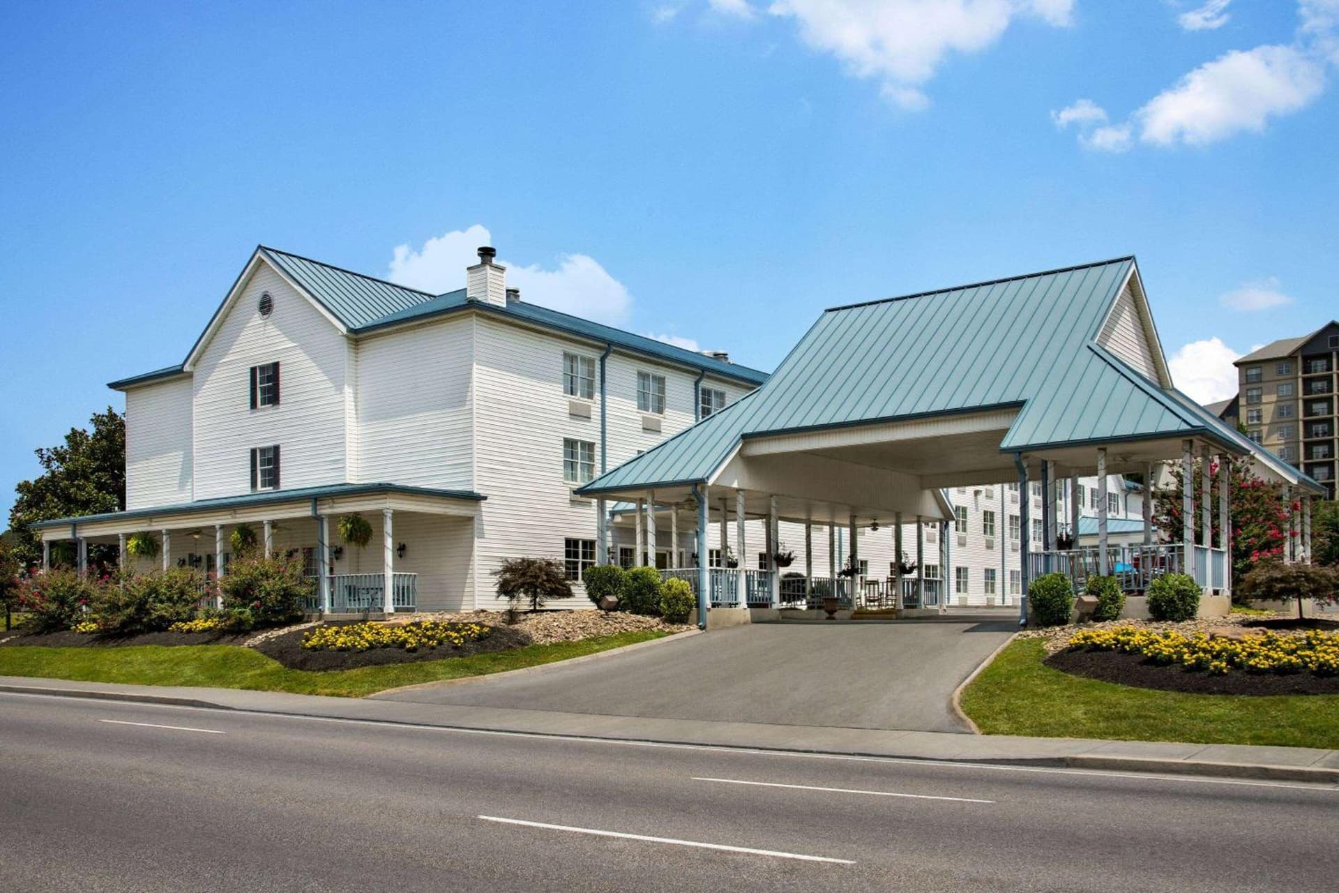 Ramada by Wyndham Pigeon Forge North featured exterior or lobby in Pigeon Forge, TN — similar hotel