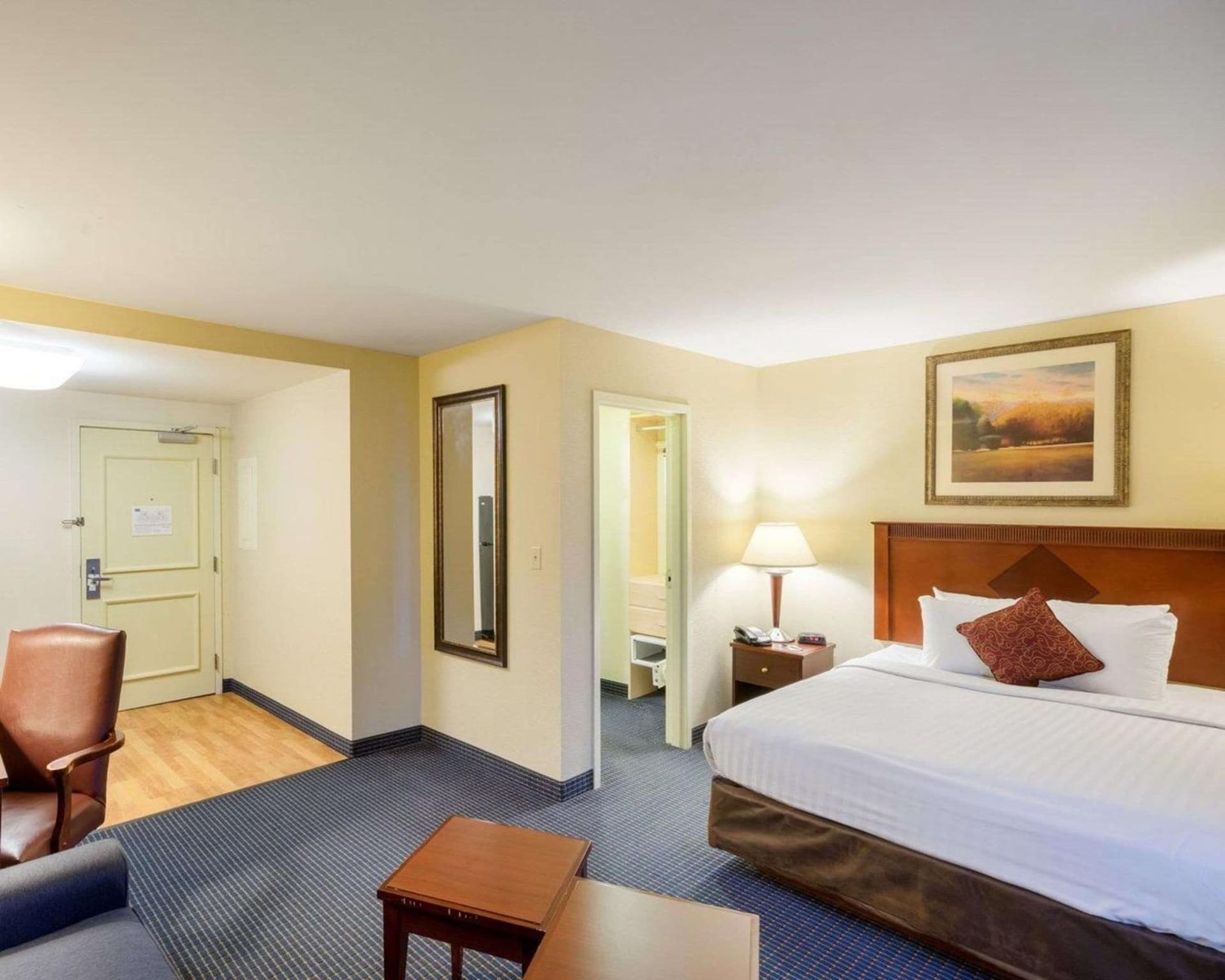 Mainstay Suites Dover gallery photo in Dover, DE — image 9