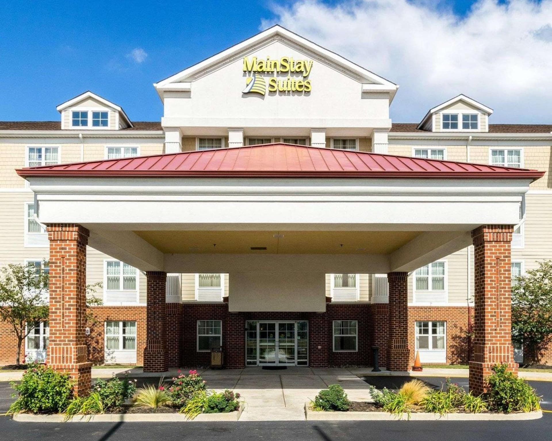 Mainstay Suites Dover interior in Dover, DE — gallery photo 2