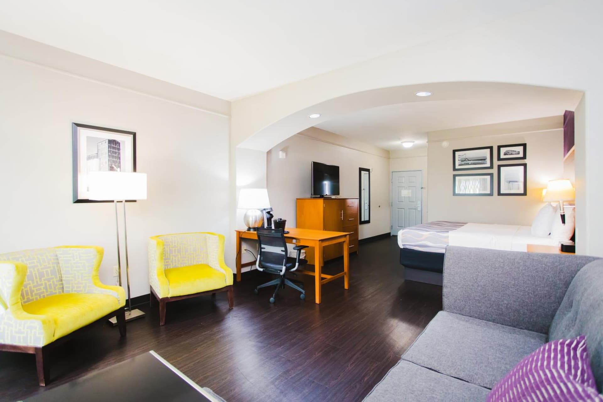 Palacio Royale Inn Signature Katy gallery photo in Katy, TX — image 6