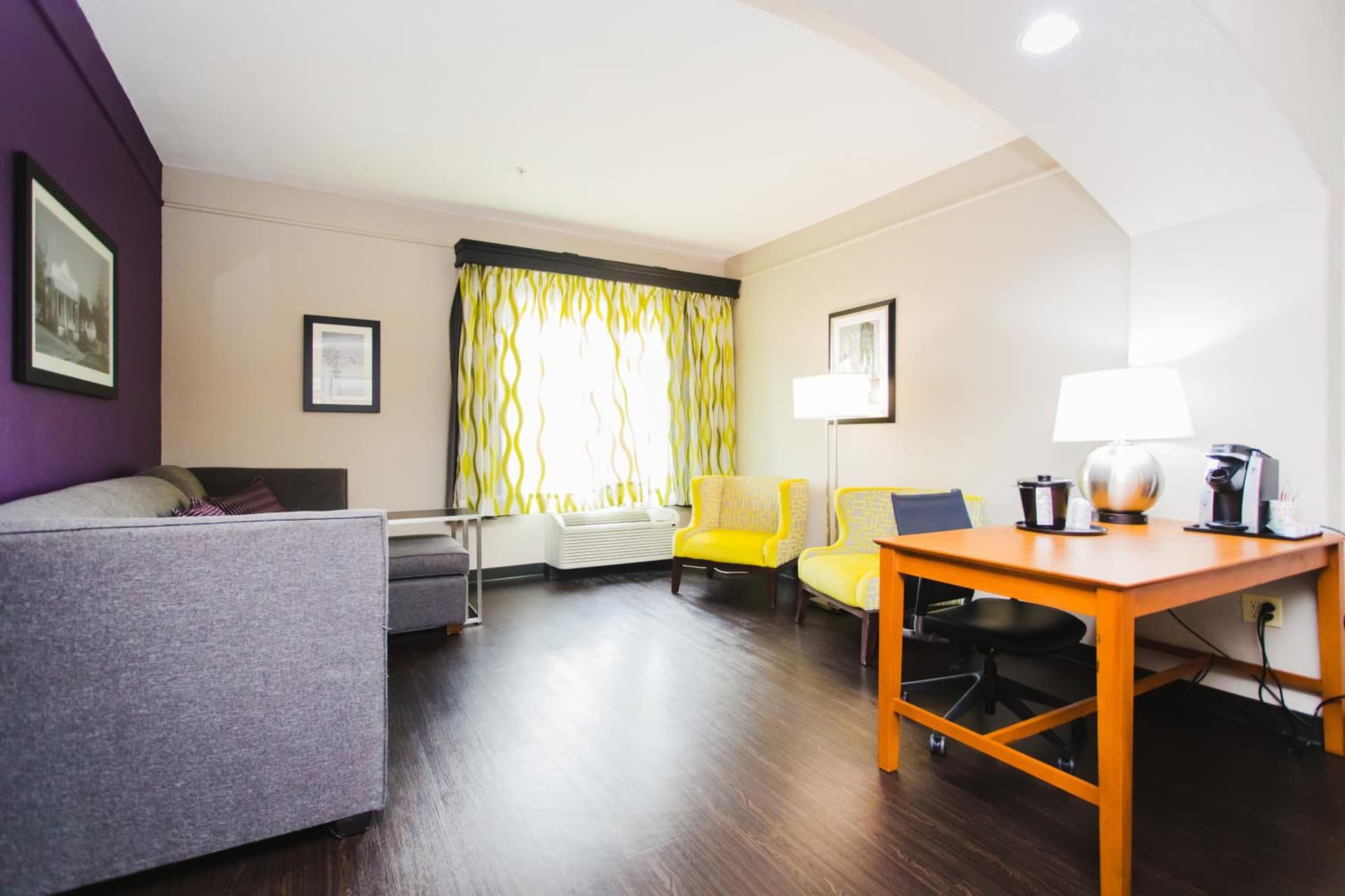 Palacio Royale Inn Signature Katy gallery photo in Katy, TX — image 15