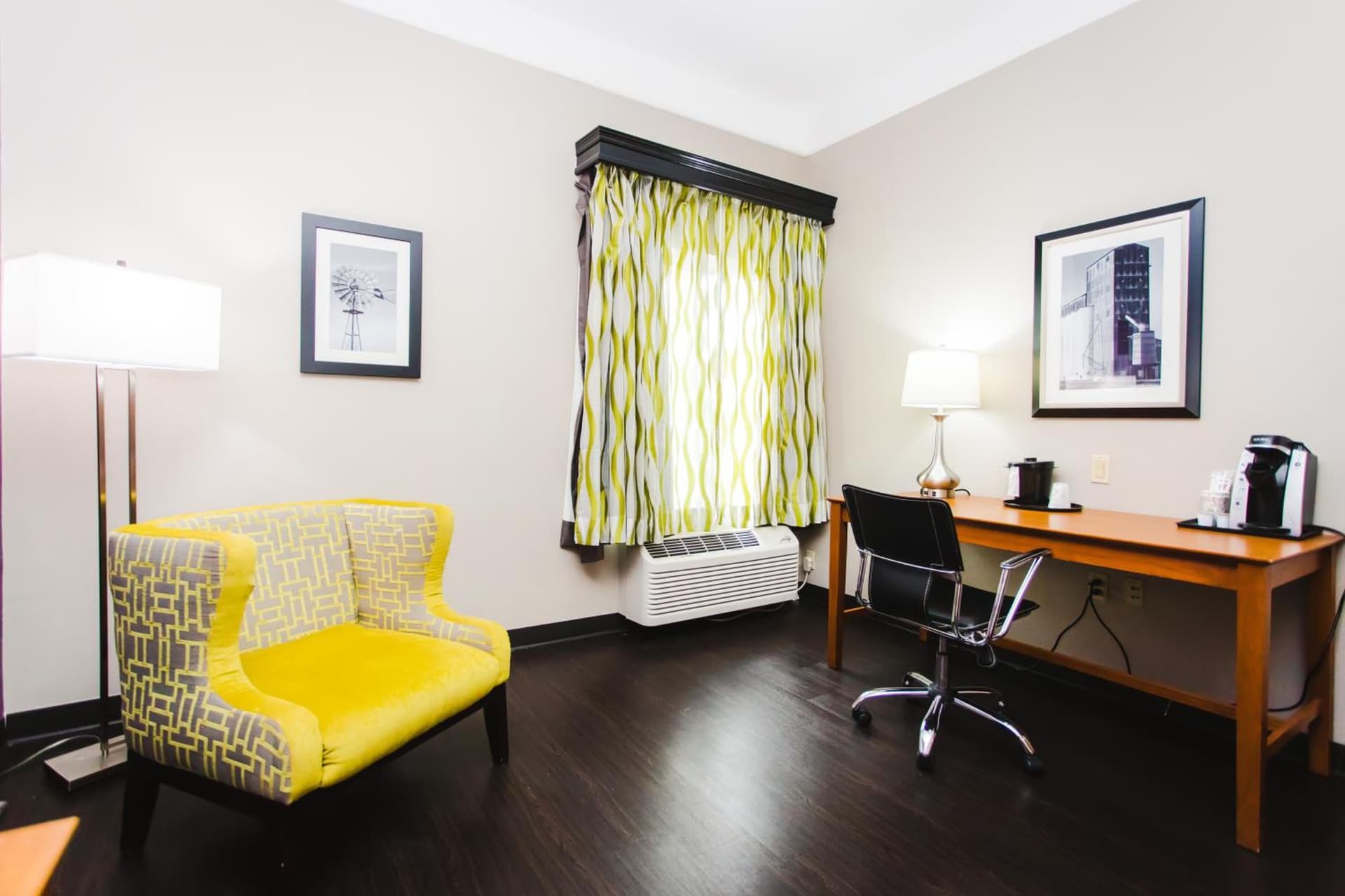 Palacio Royale Inn Signature Katy gallery photo in Katy, TX — image 17