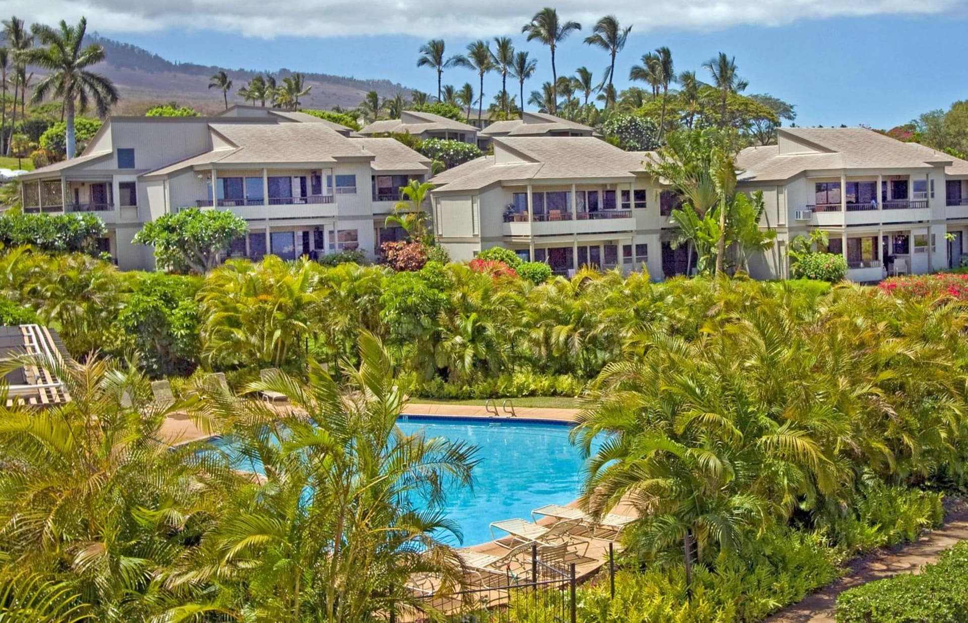 Wailea Ekolu Village - CoralTree Residence Collection interior in Wailea, HI — gallery photo 2
