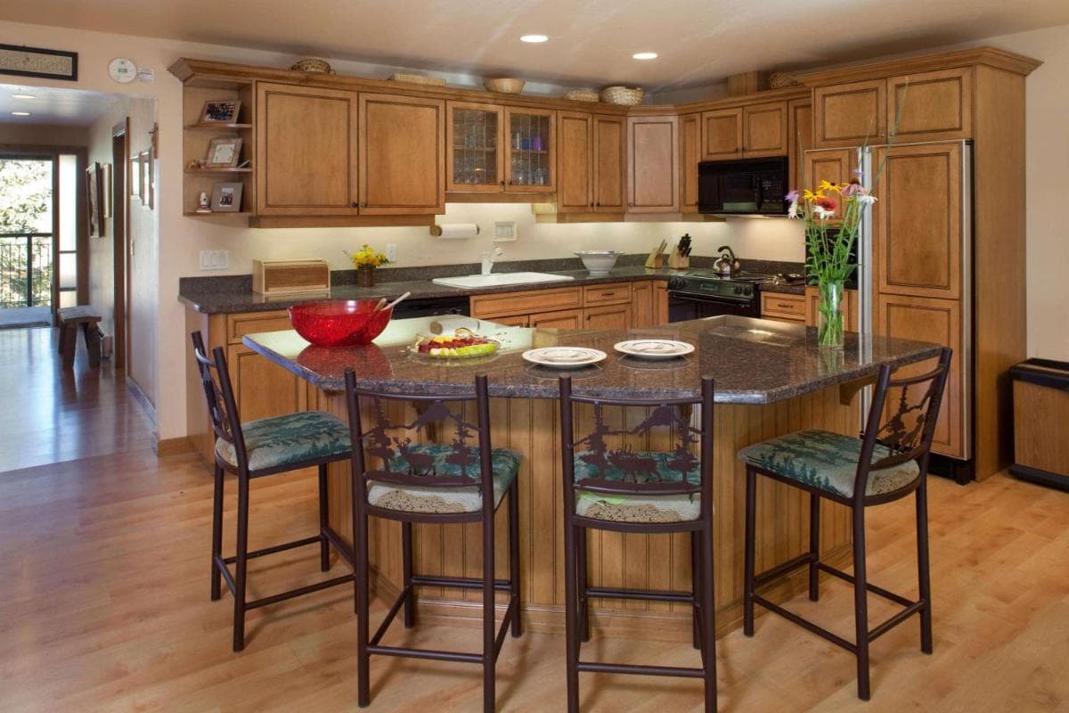 Shadowbrook, a Destination by Hyatt Residence property views in Snowmass Village, CO — gallery photo 3