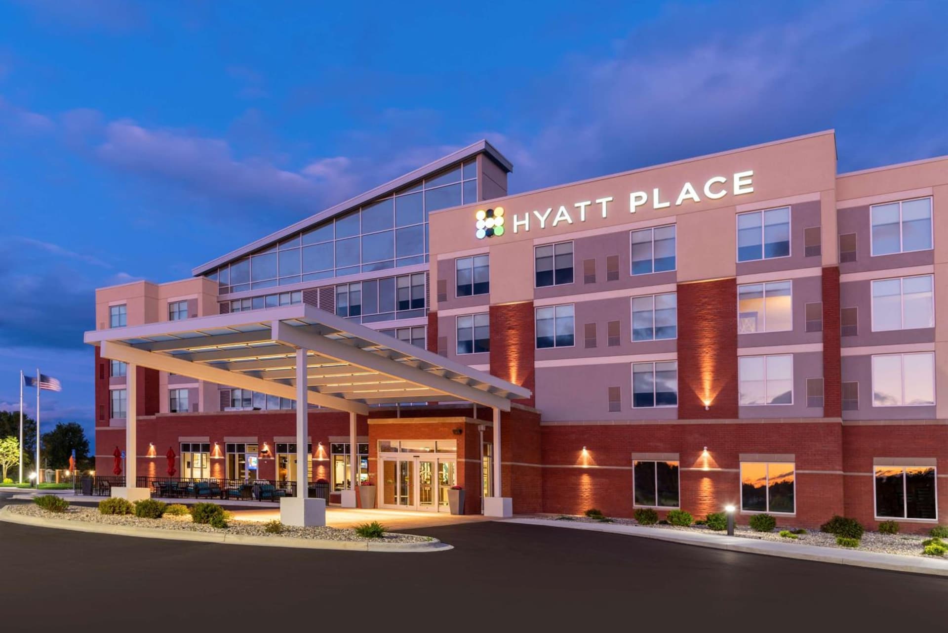Hyatt Place Flint/Grand Blanc interior in Flint, MI — gallery photo 2