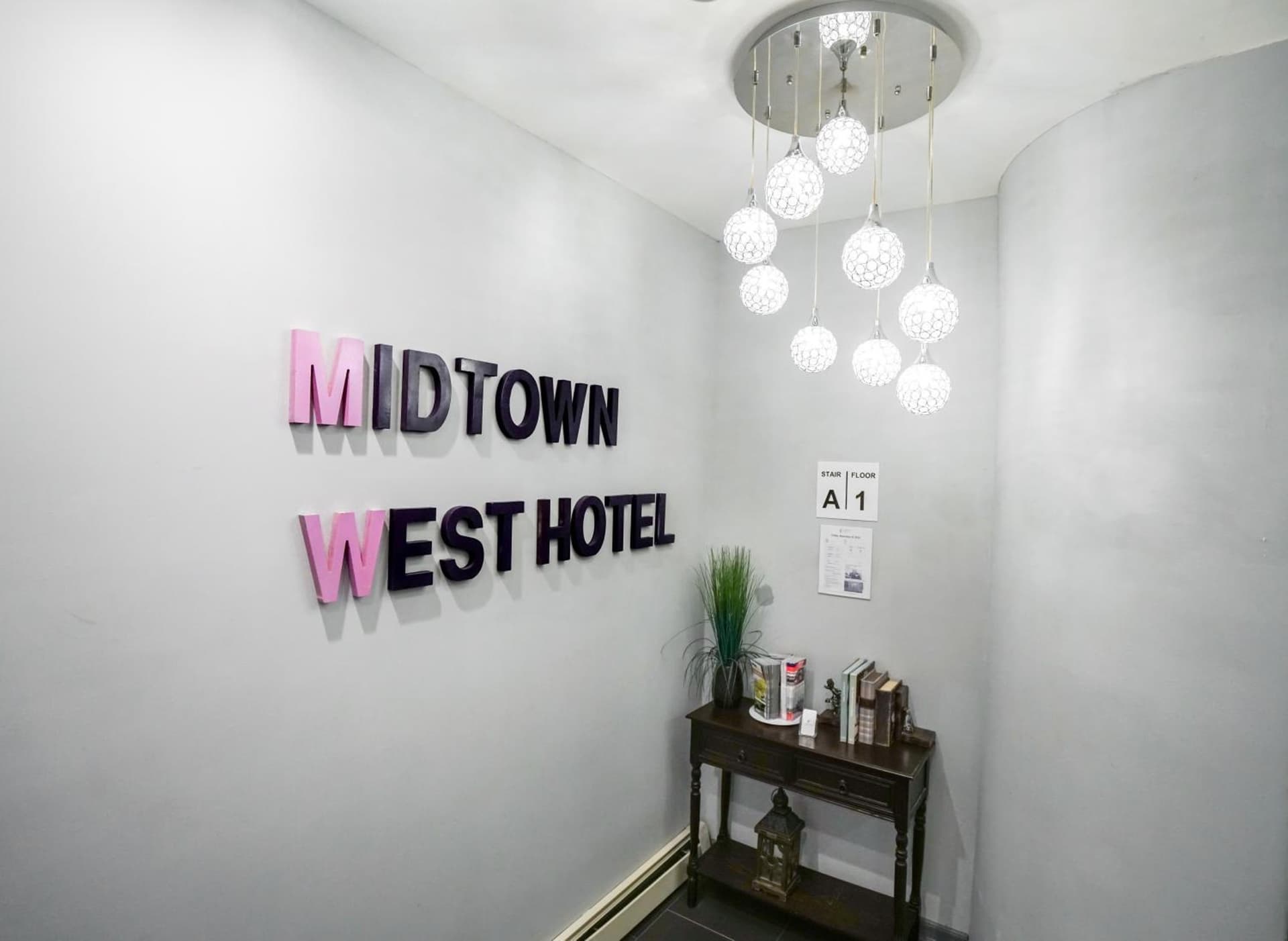 Midtown West Hotel interior in New York, NY — gallery photo 2
