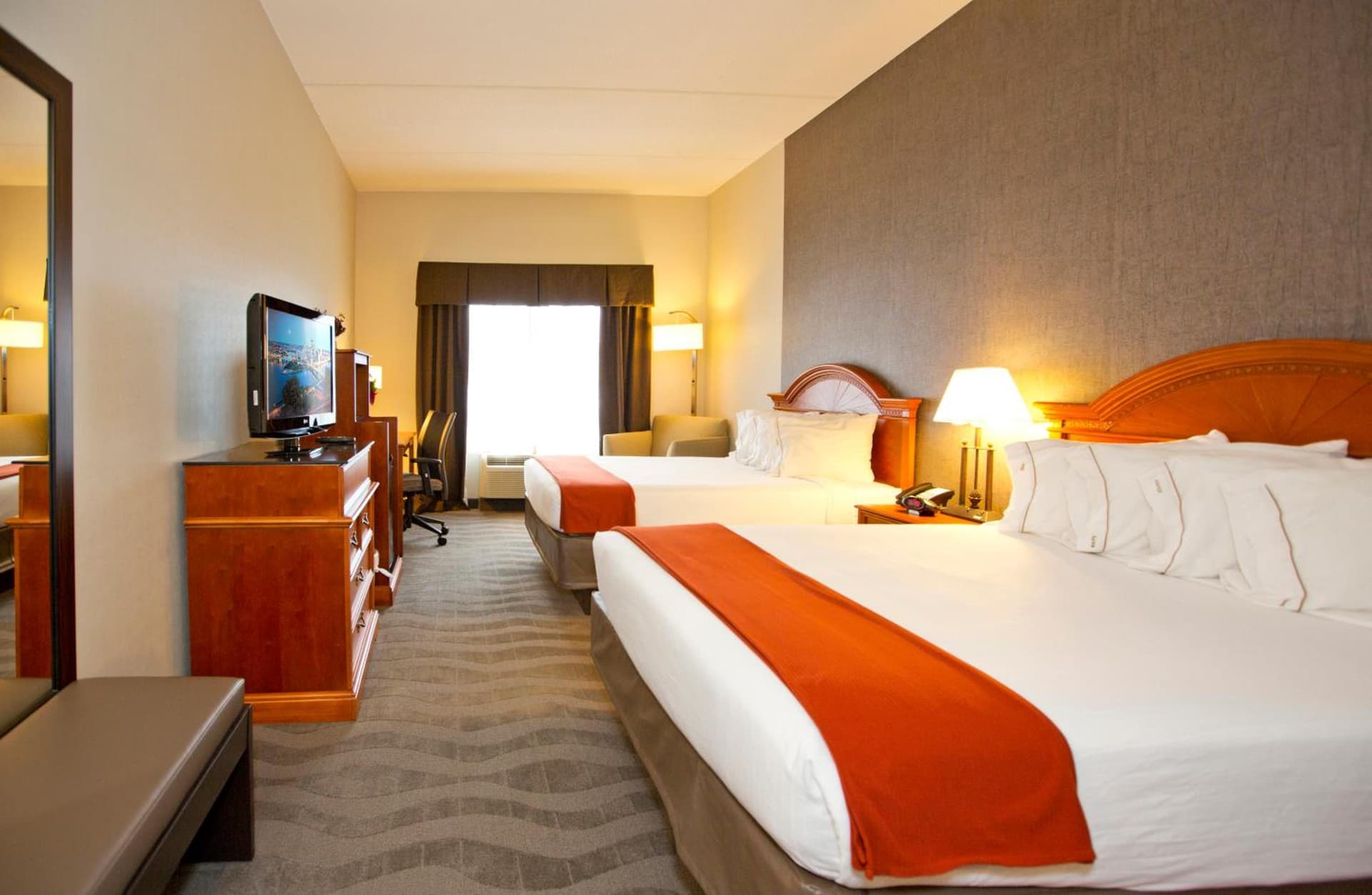 Holiday Inn Express Hotel & Suites Pittsburgh-South Side by IHG property views in Pittsburgh, PA — gallery photo 3