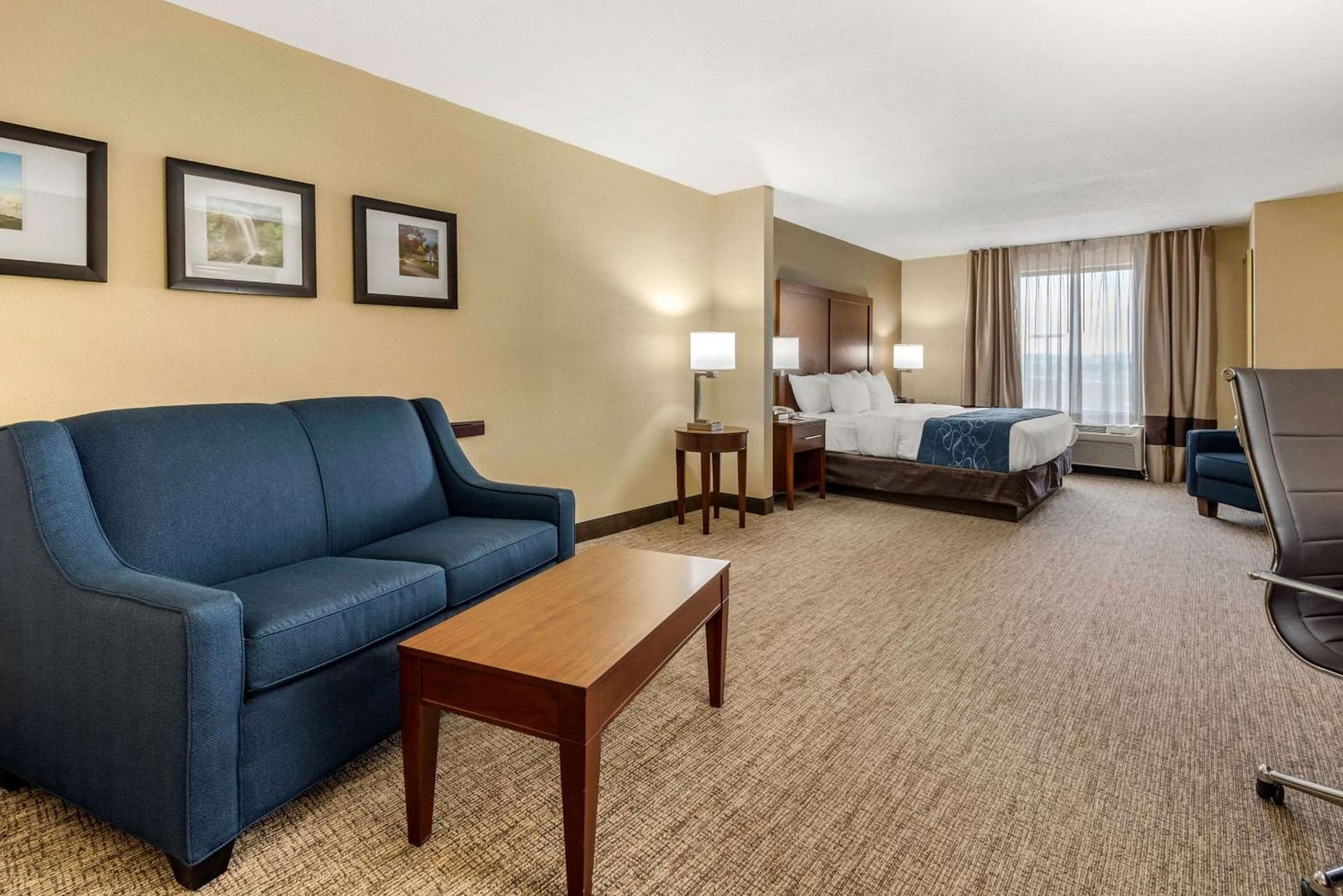 Comfort Suites Dayton-Wright Patterson gallery photo in Dayton, OH — image 23