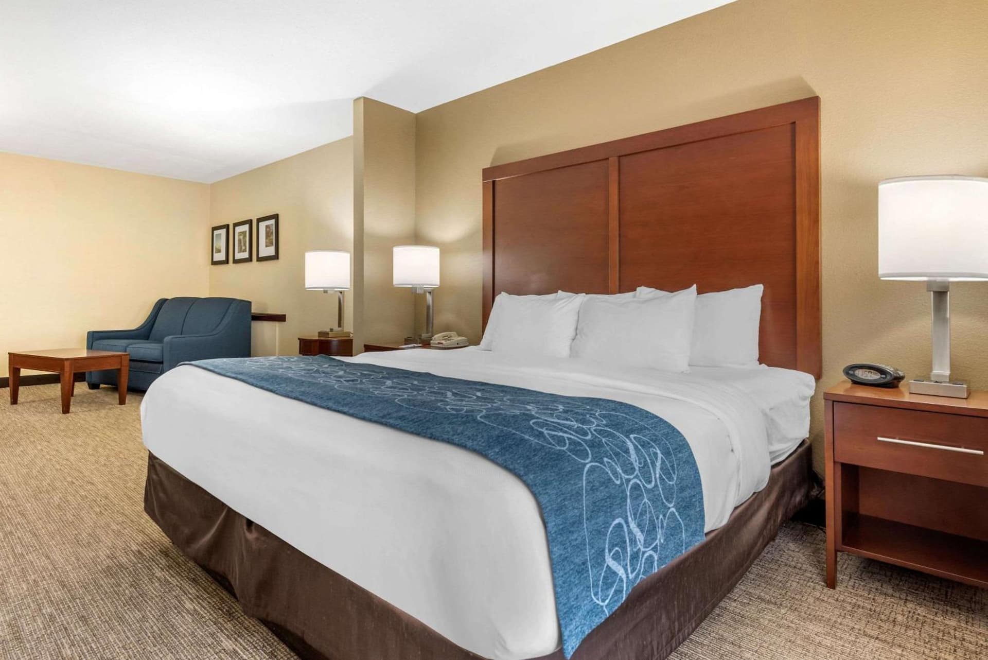 Comfort Suites Dayton-Wright Patterson gallery photo in Dayton, OH — image 18