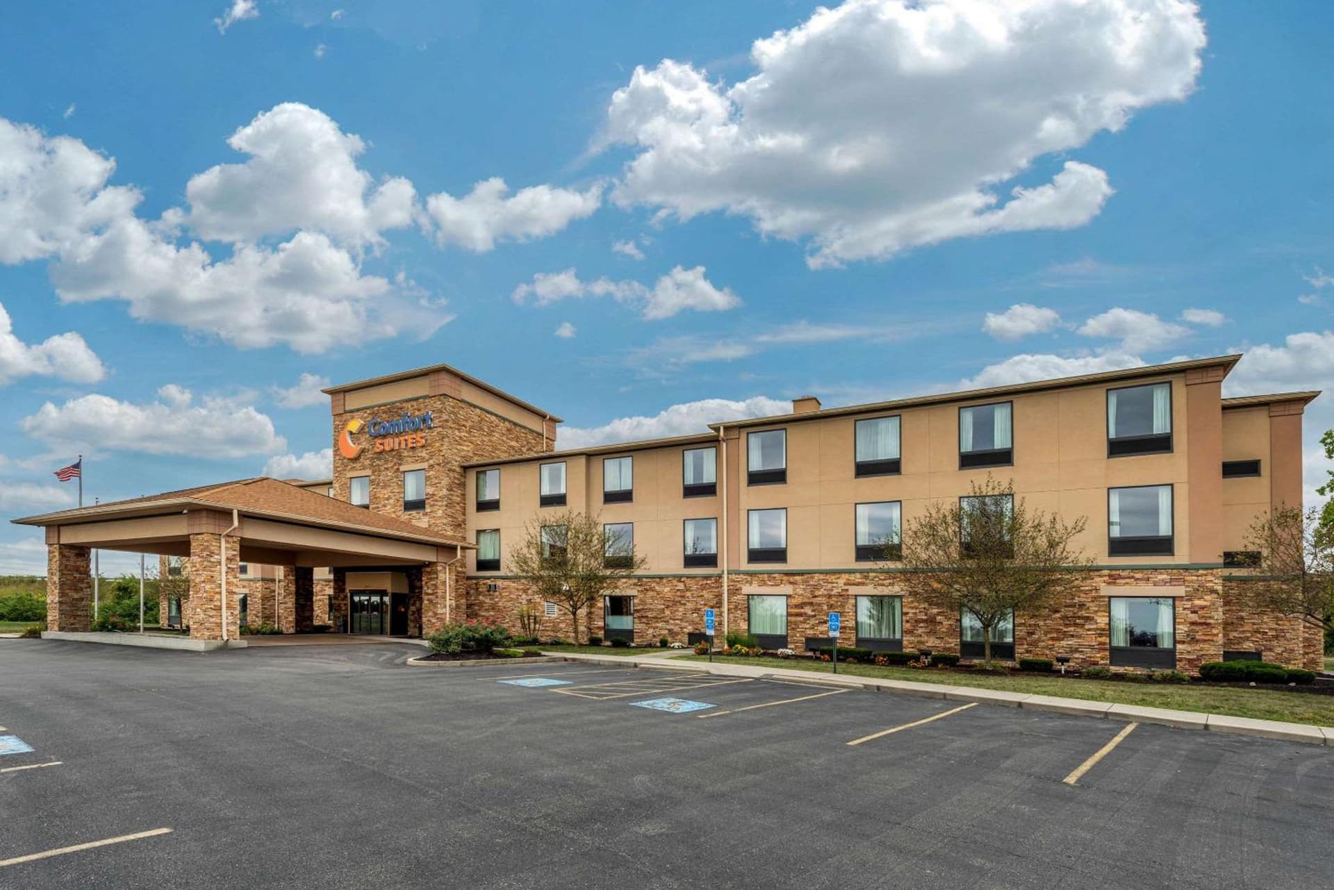 Comfort Suites Dayton-Wright Patterson property views in Dayton, OH — gallery photo 3