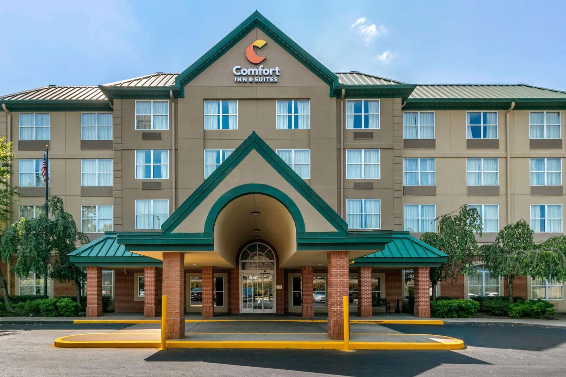 Comfort Inn & Suites Nashville Franklin Cool Springs interior in Franklin, TN — gallery photo 2