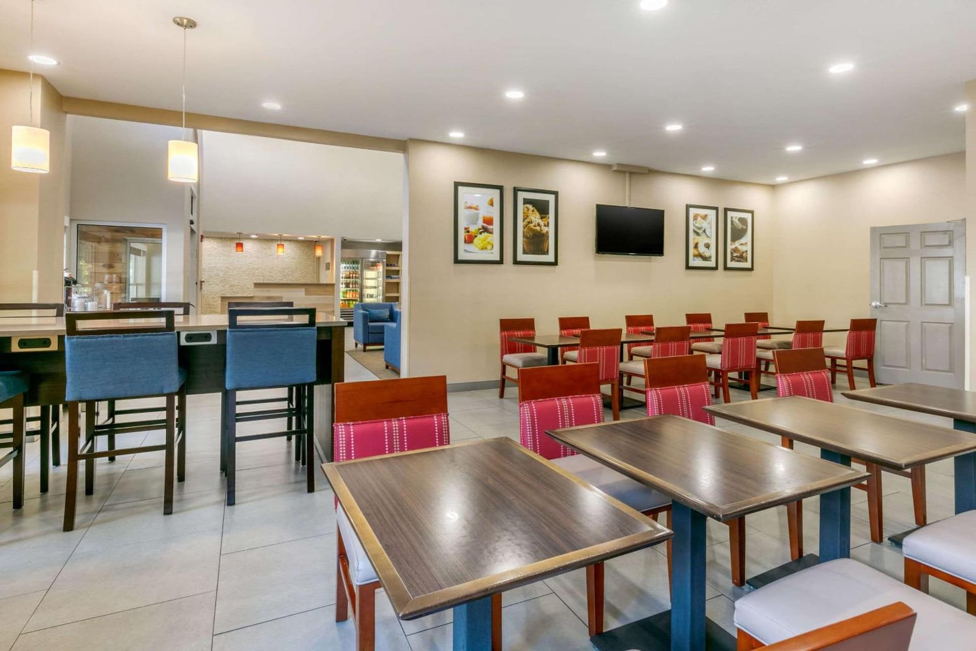 Comfort Inn & Suites Nashville Franklin Cool Springs gallery photo in Franklin, TN — image 18
