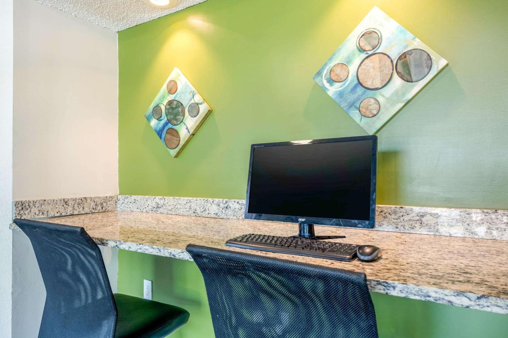 Quality Inn & Suites Leesburg Chain of Lakes property views in Leesburg, FL — gallery photo 3