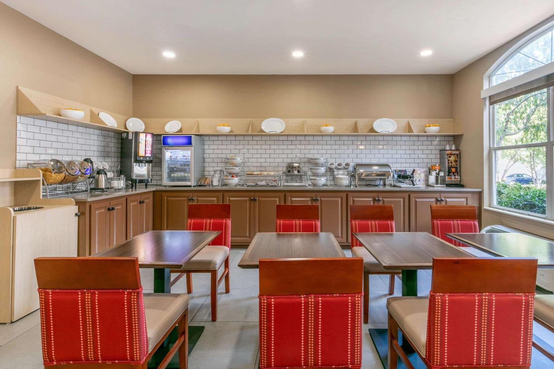 Comfort Inn & Suites Nashville Franklin Cool Springs gallery photo in Franklin, TN — image 6