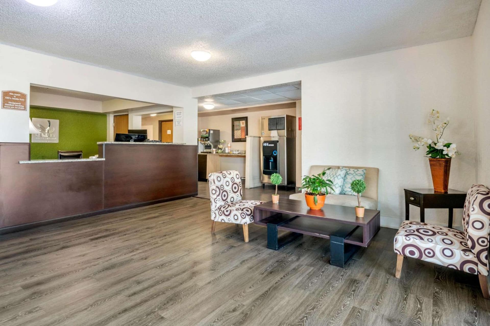 Quality Inn & Suites Leesburg Chain of Lakes gallery photo in Leesburg, FL — image 24