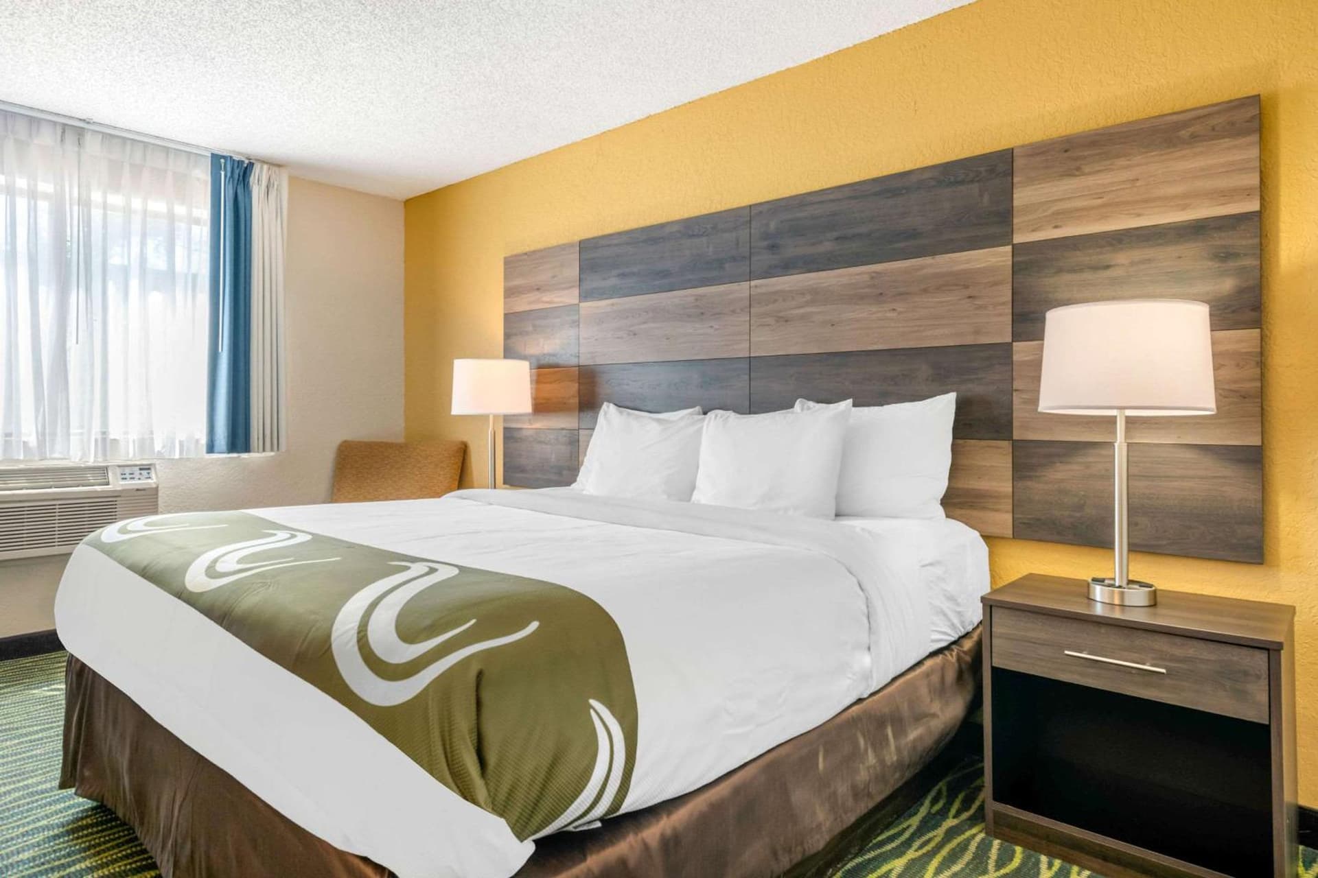 Quality Inn & Suites Leesburg Chain of Lakes gallery photo in Leesburg, FL — image 17