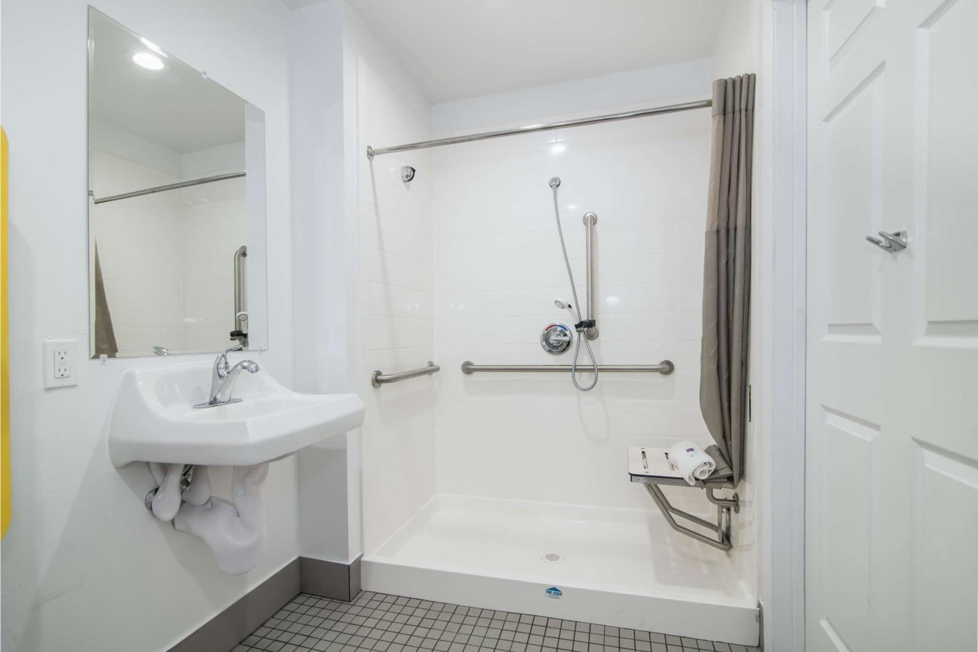 Motel 6 - Moreno Valley - Riverside March Air Base gallery photo in Moreno Valley, CA — image 21