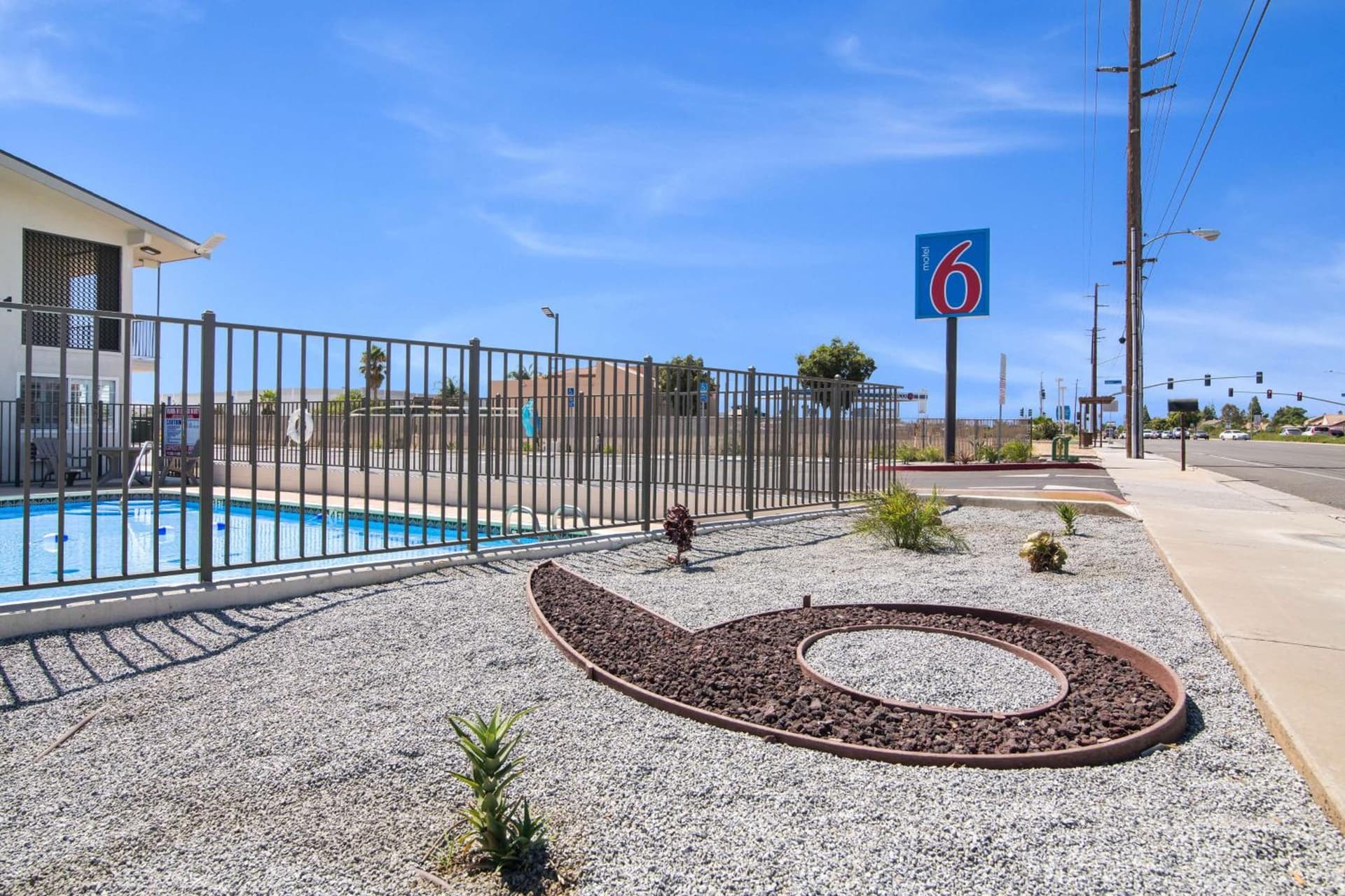 Motel 6 - Moreno Valley - Riverside March Air Base interior in Moreno Valley, CA — gallery photo 2