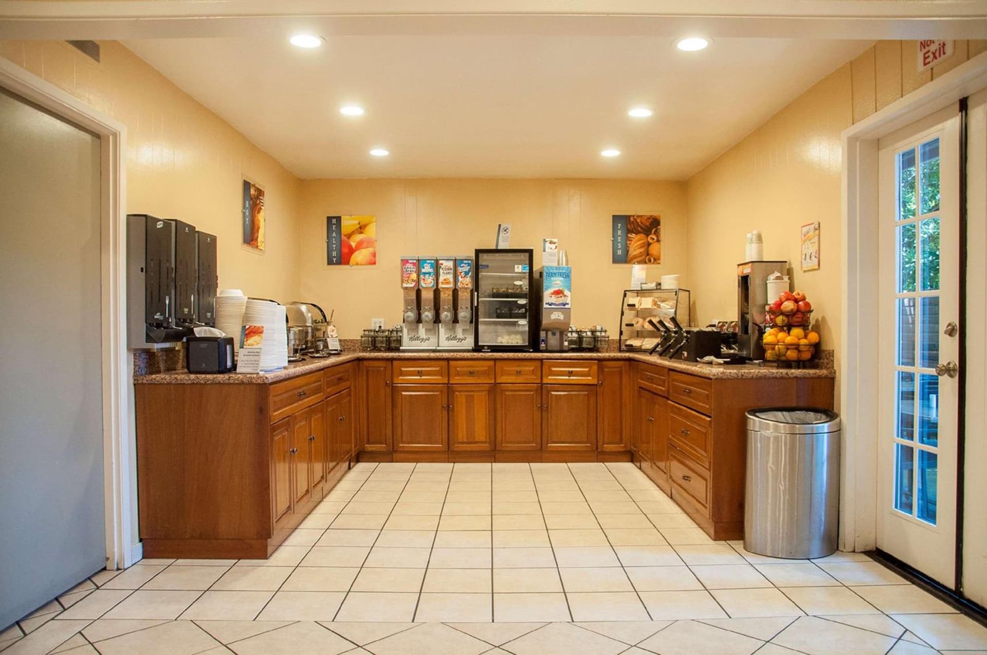 Best Western Village Inn gallery photo in Fresno, CA — image 27