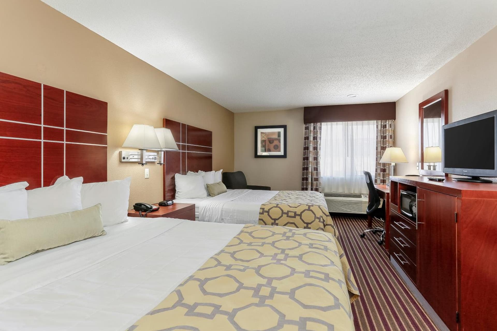 Baymont by Wyndham Bowling Green gallery photo in Bowling Green, KY — image 42