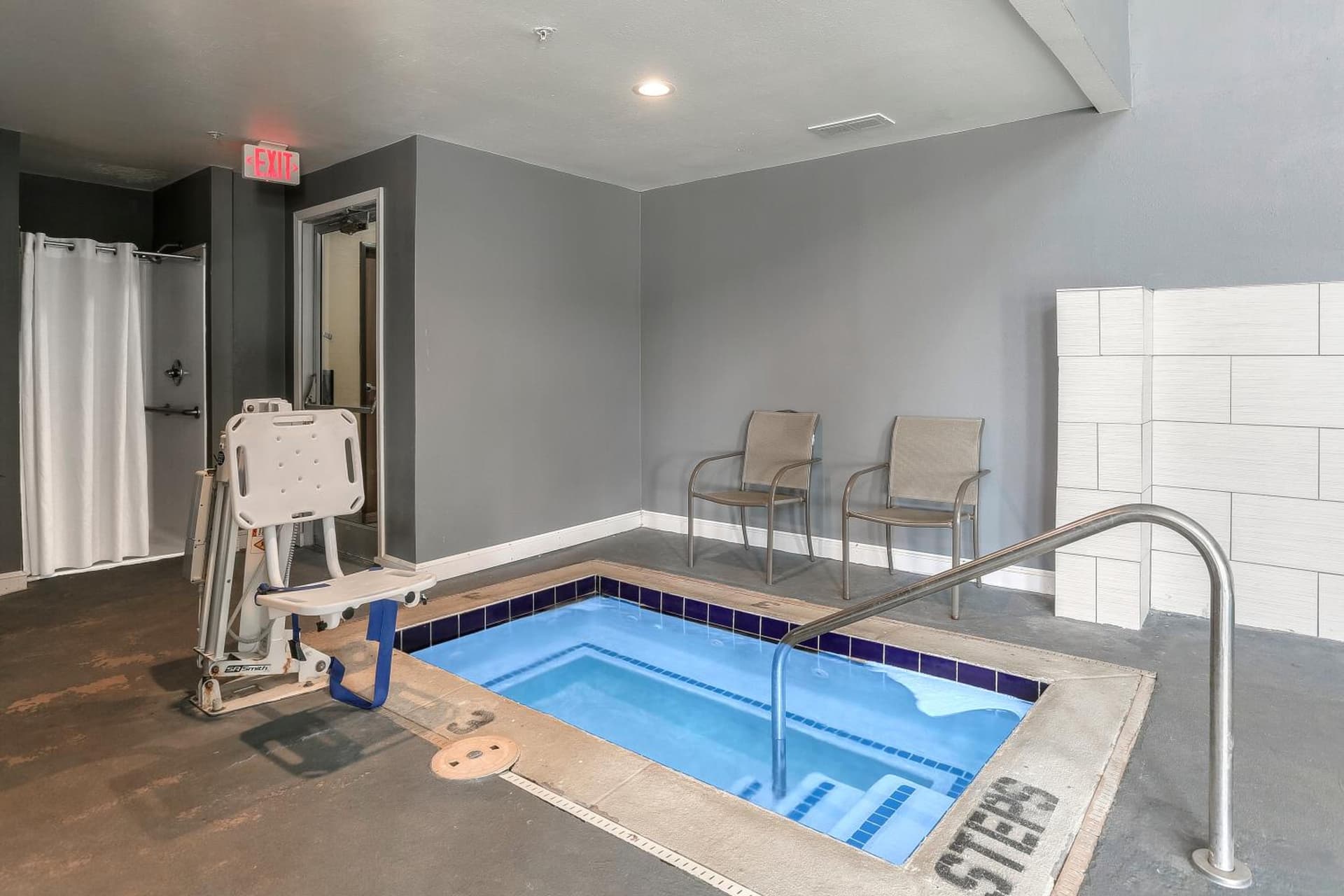 Baymont by Wyndham Bowling Green property views in Bowling Green, KY — gallery photo 3