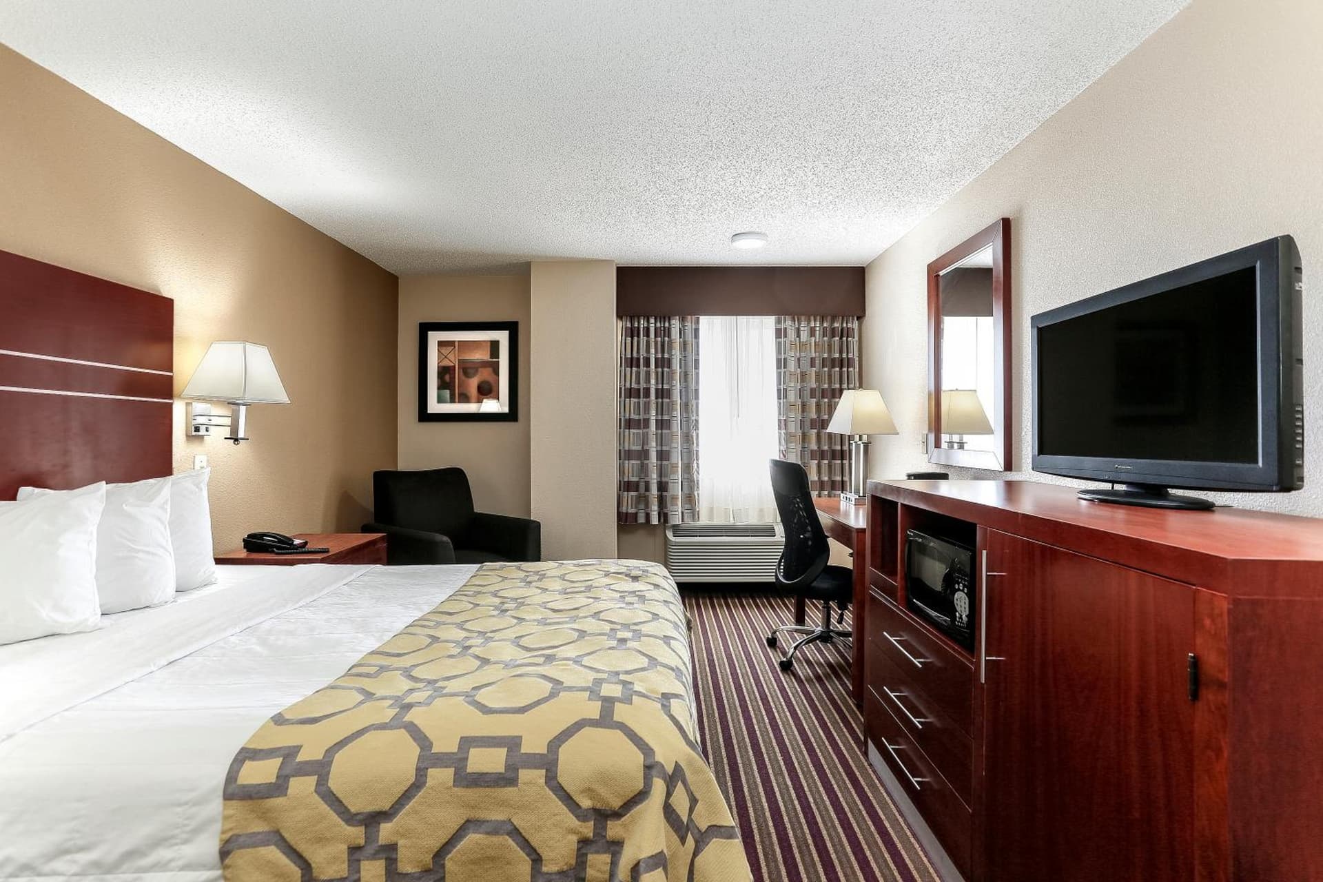 Baymont by Wyndham Bowling Green gallery photo in Bowling Green, KY — image 32