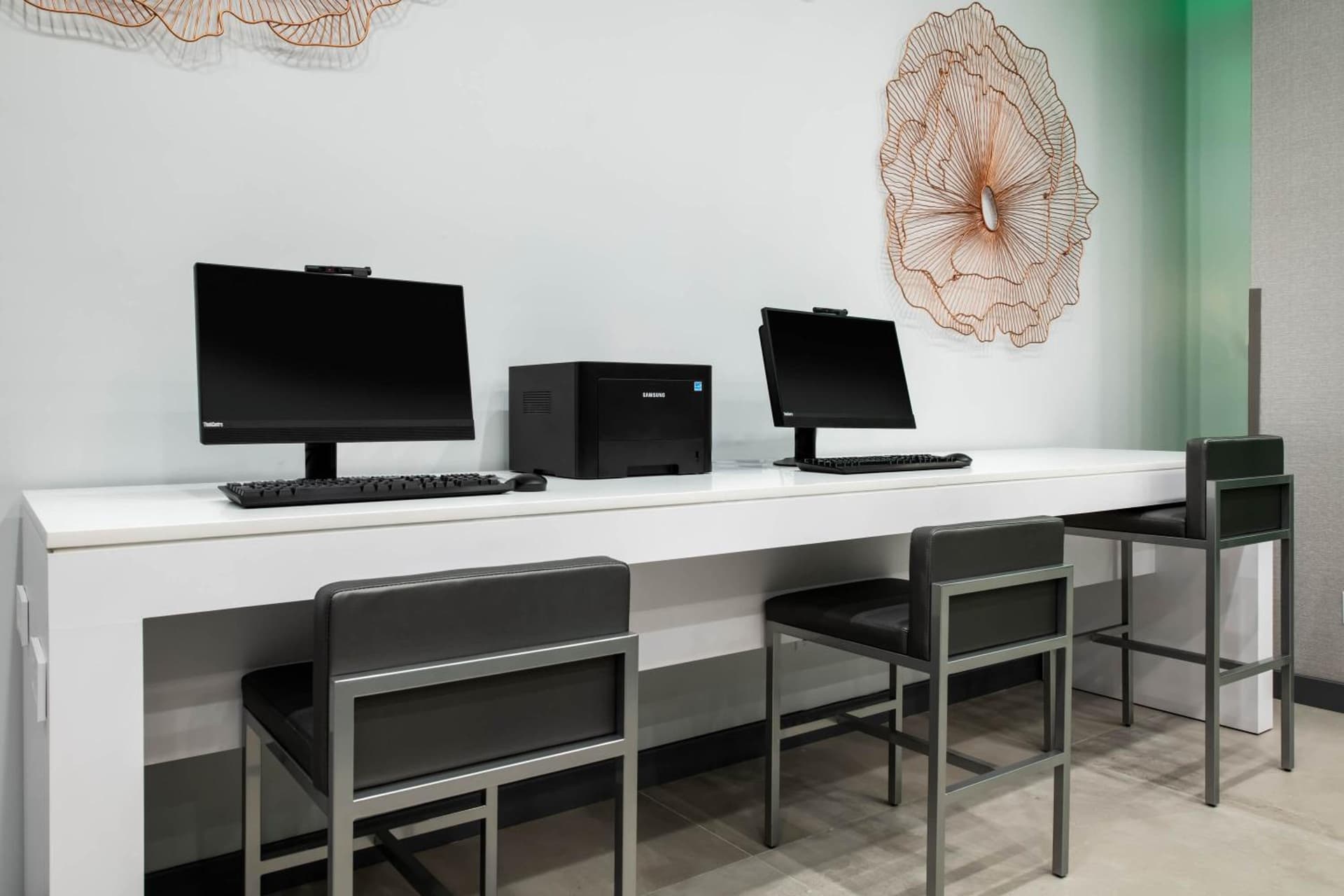 Wingate by Wyndham Long Island City gallery photo in Queens, NY — image 23