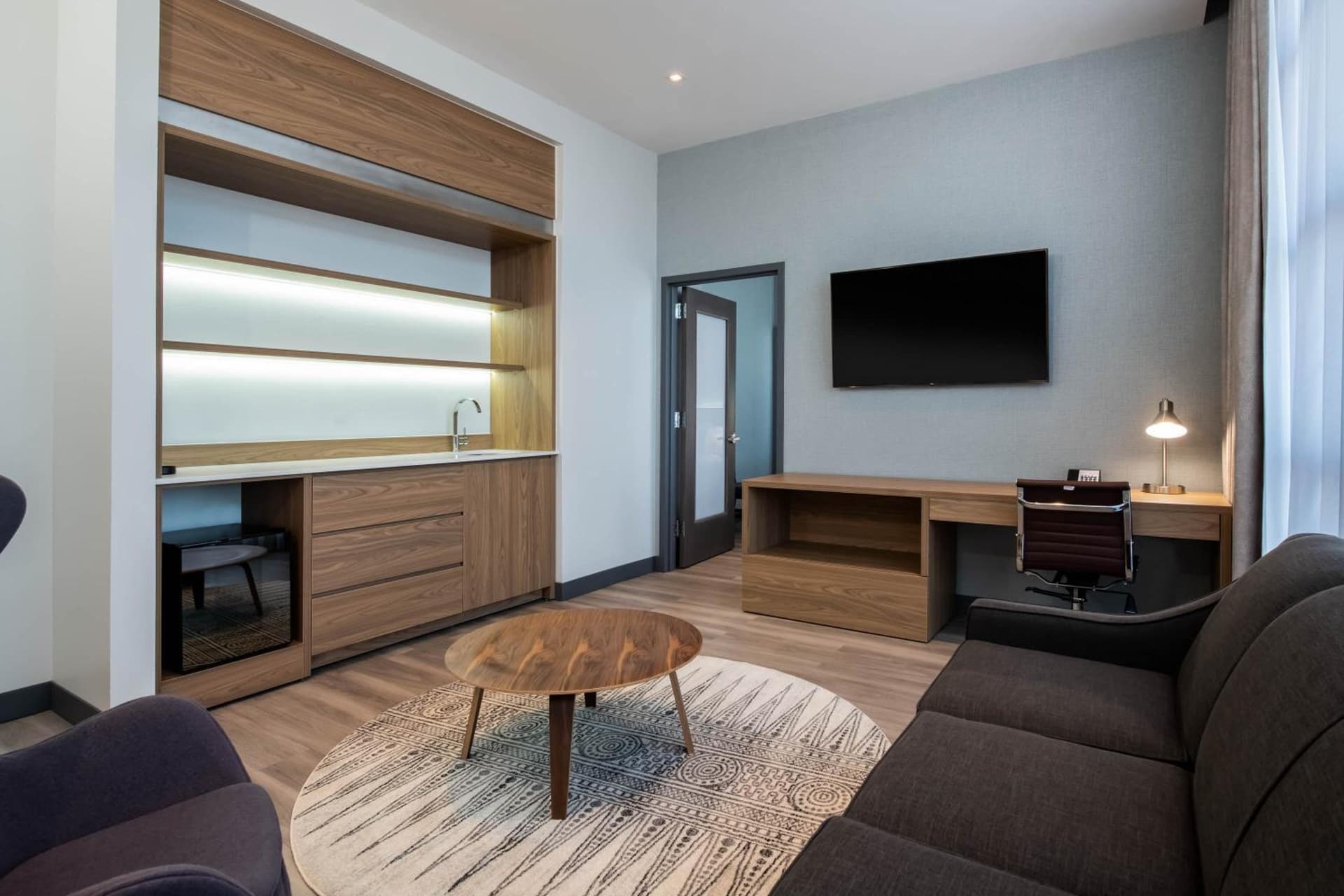 Wingate by Wyndham Long Island City gallery photo in Queens, NY — image 47